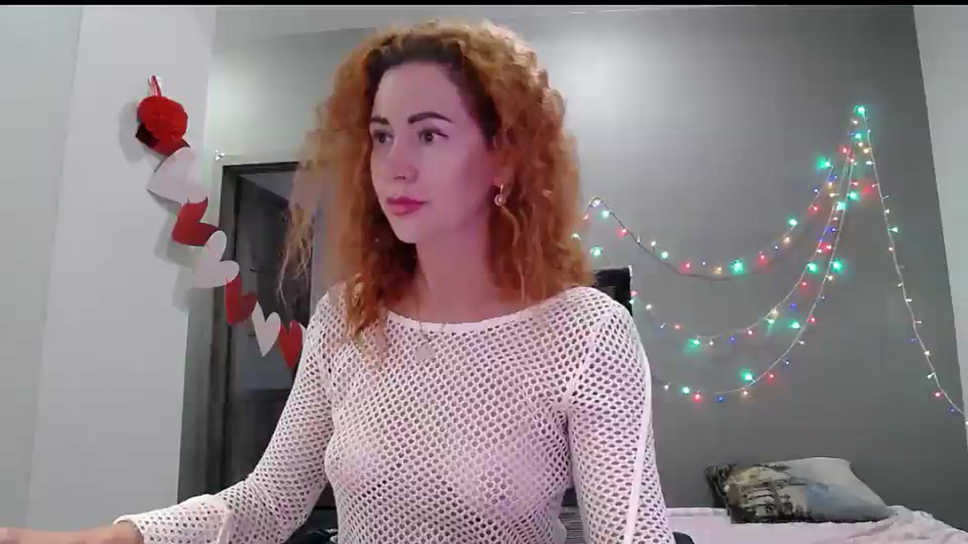 Gallery image thumbnail from XeniaMilf's myfreecams stream on, 08/15/2026, 15:48 image 16 of 20