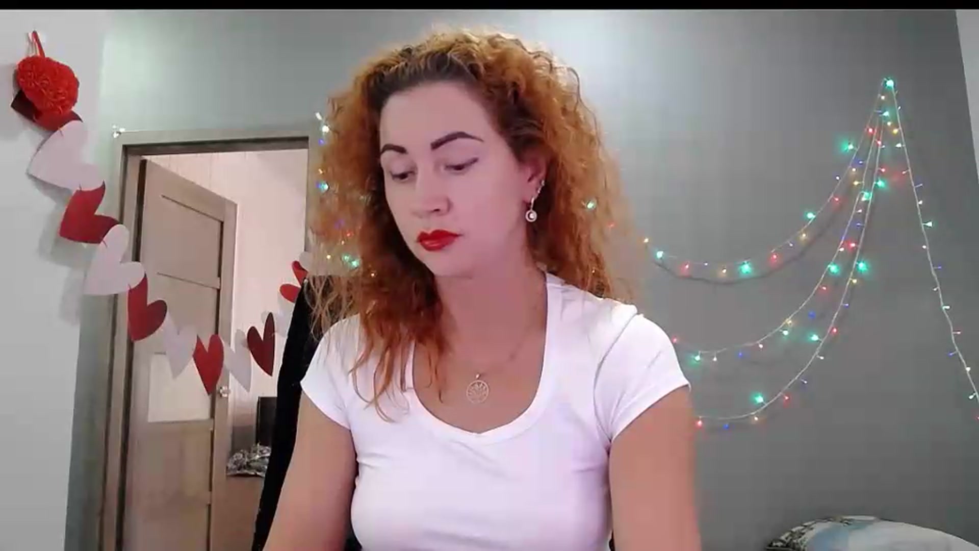 Gallery image thumbnail from XeniaMilf's myfreecams stream on, 08/16/2026, 14:48 image 5 of 20