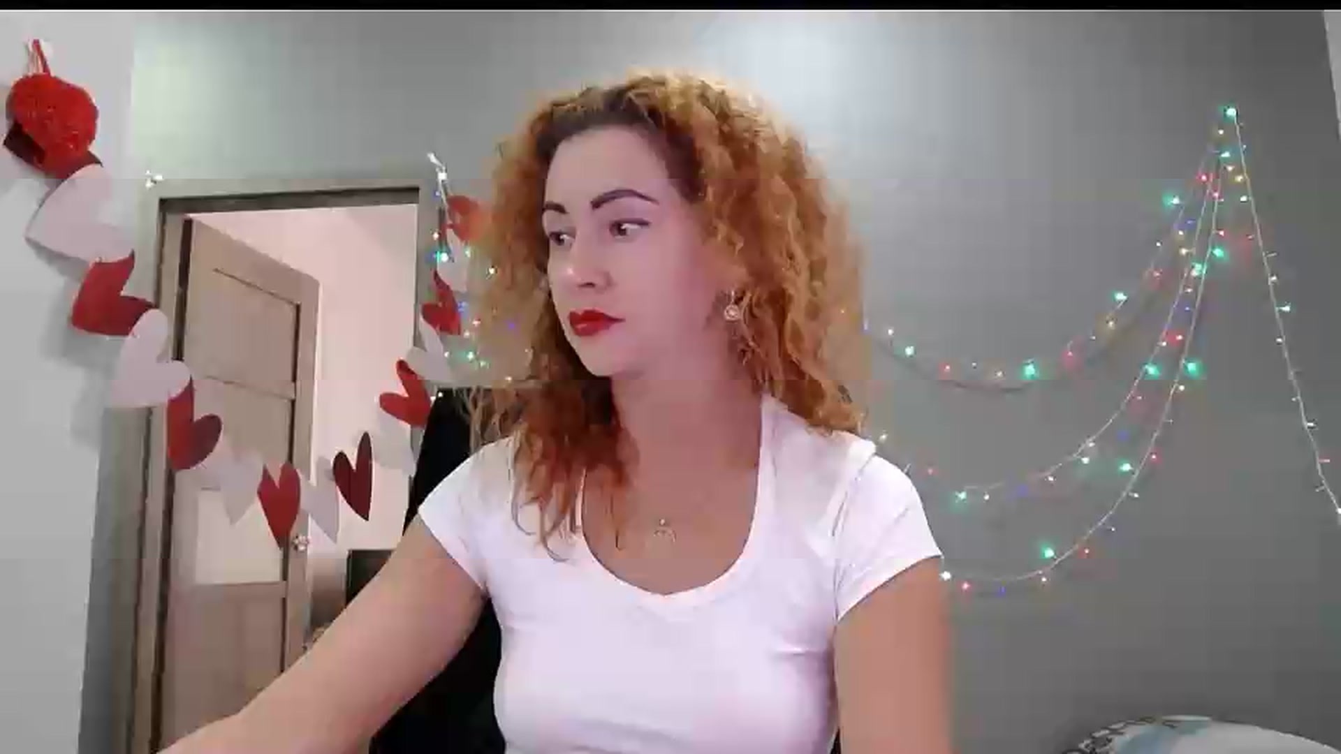 Gallery image thumbnail from XeniaMilf's myfreecams stream on, 08/16/2026, 14:48 image 4 of 20