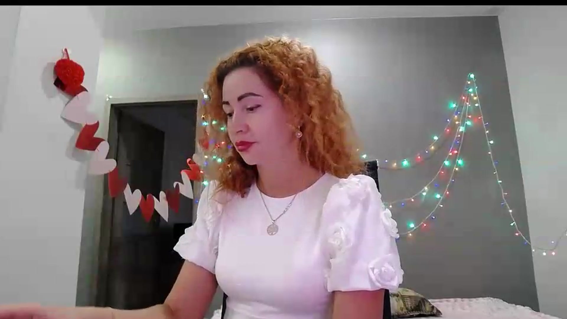 Gallery image thumbnail from XeniaMilf's myfreecams stream on, 08/20/2026, 16:11 image 18 of 20