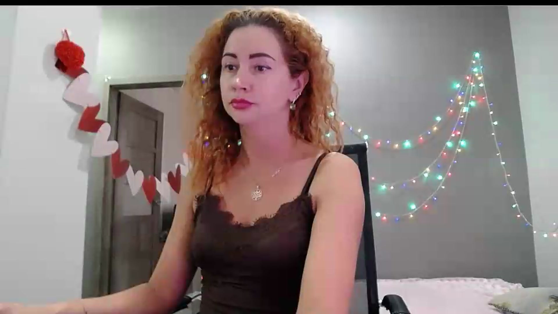 Gallery image thumbnail from XeniaMilf's myfreecams stream on, 08/21/2026, 16:15 image 4 of 20