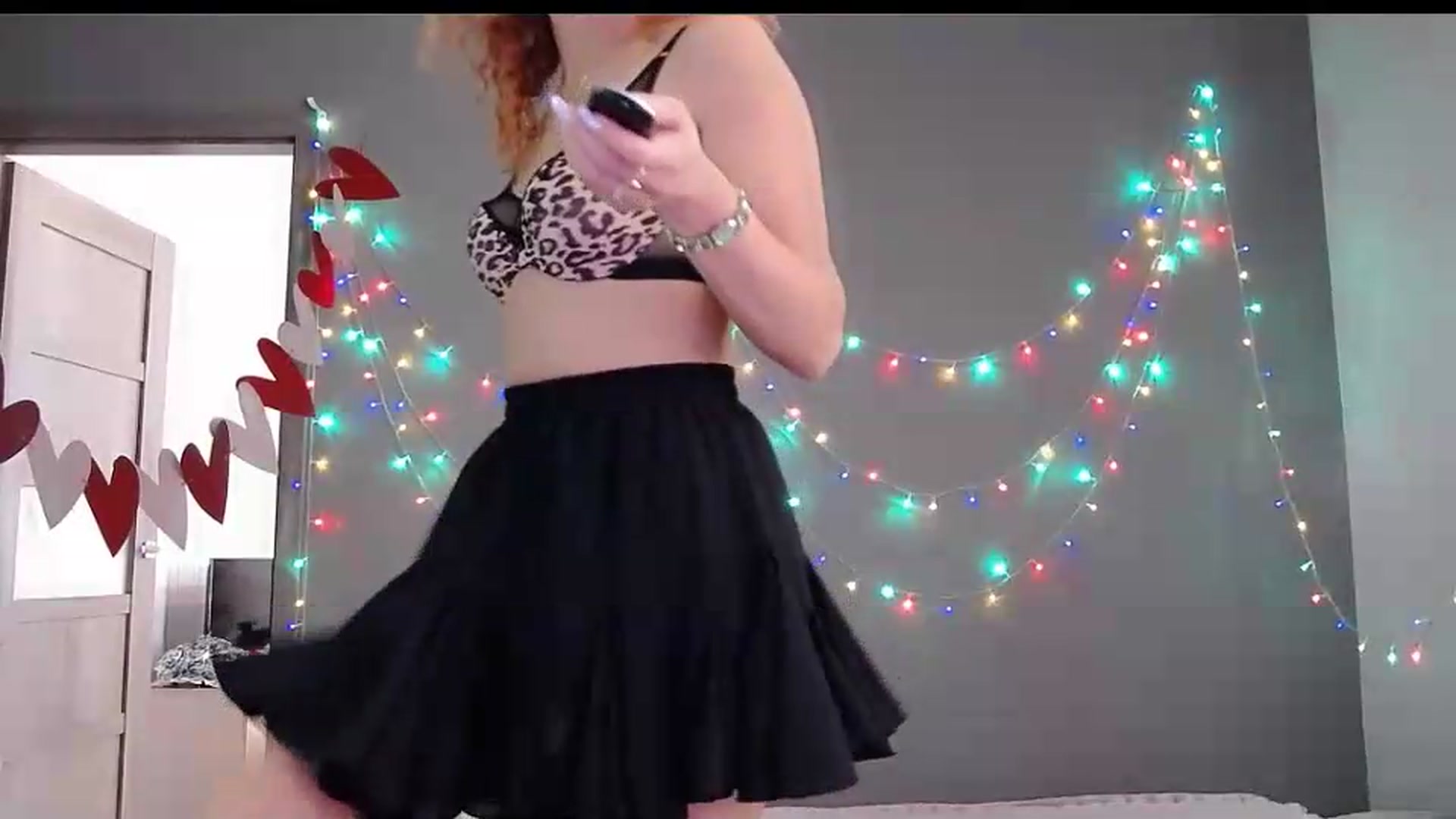 Gallery image thumbnail from XeniaMilf's myfreecams stream on, 08/23/2026, 13:39 image 8 of 20