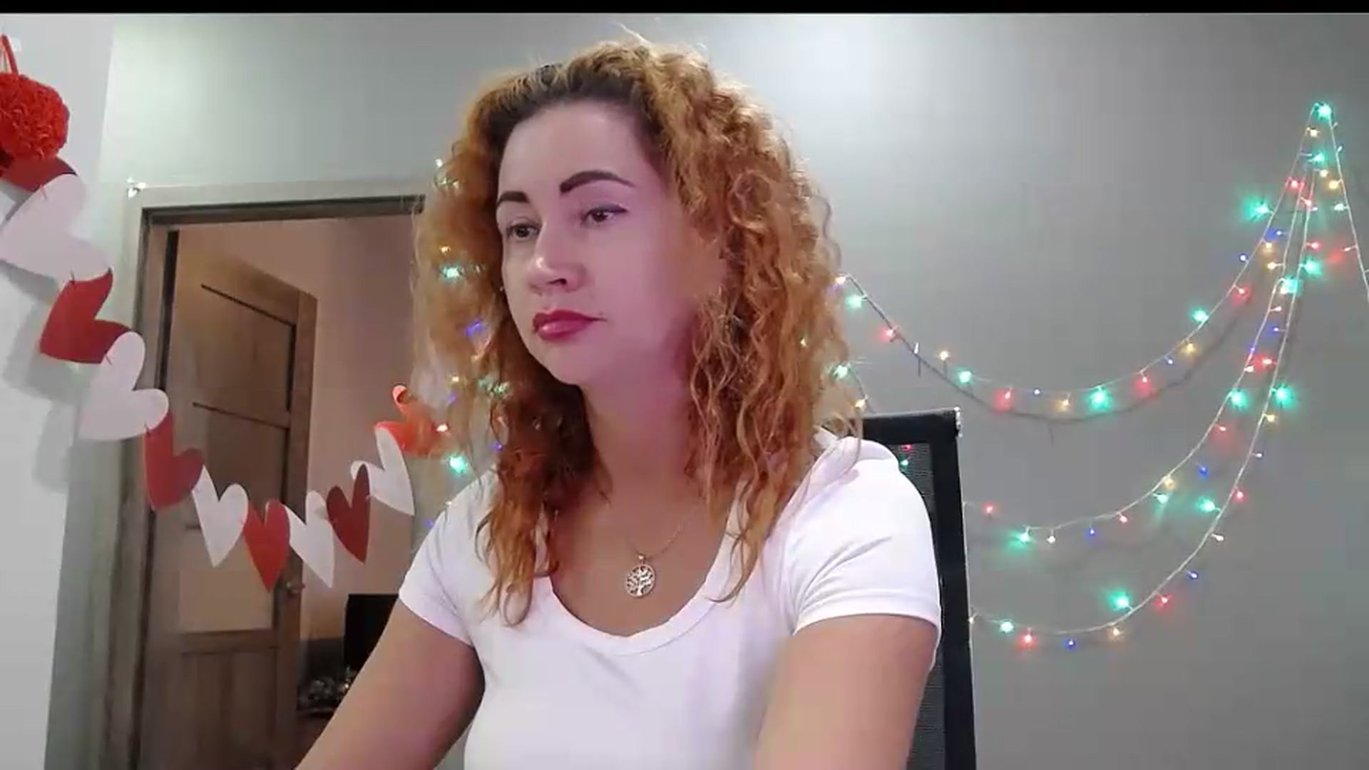 Gallery image thumbnail from XeniaMilf's myfreecams stream on, 08/23/2026, 15:43 image 18 of 20