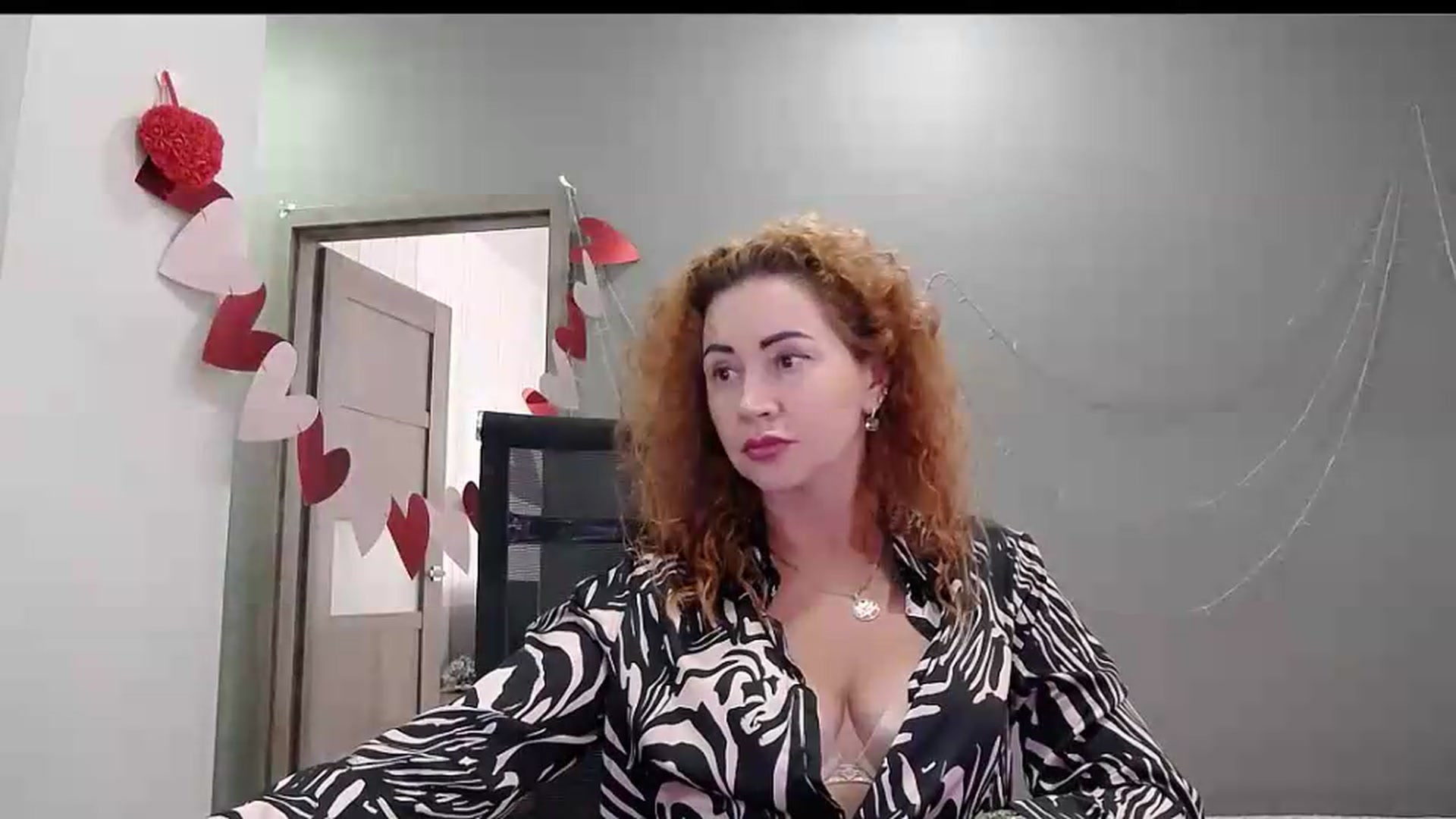 Gallery image thumbnail from XeniaMilf's myfreecams stream on, 08/24/2026, 15:14 image 10 of 20