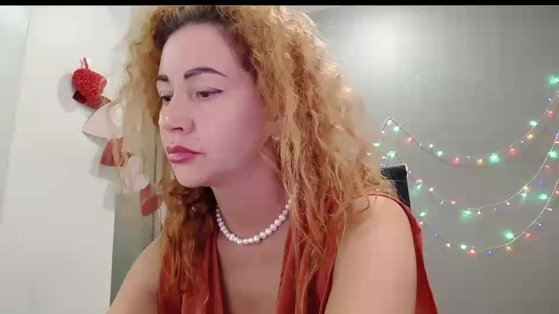 Gallery image thumbnail from XeniaMilf's myfreecams stream on, 08/25/2026, 14:21 image 16 of 20
