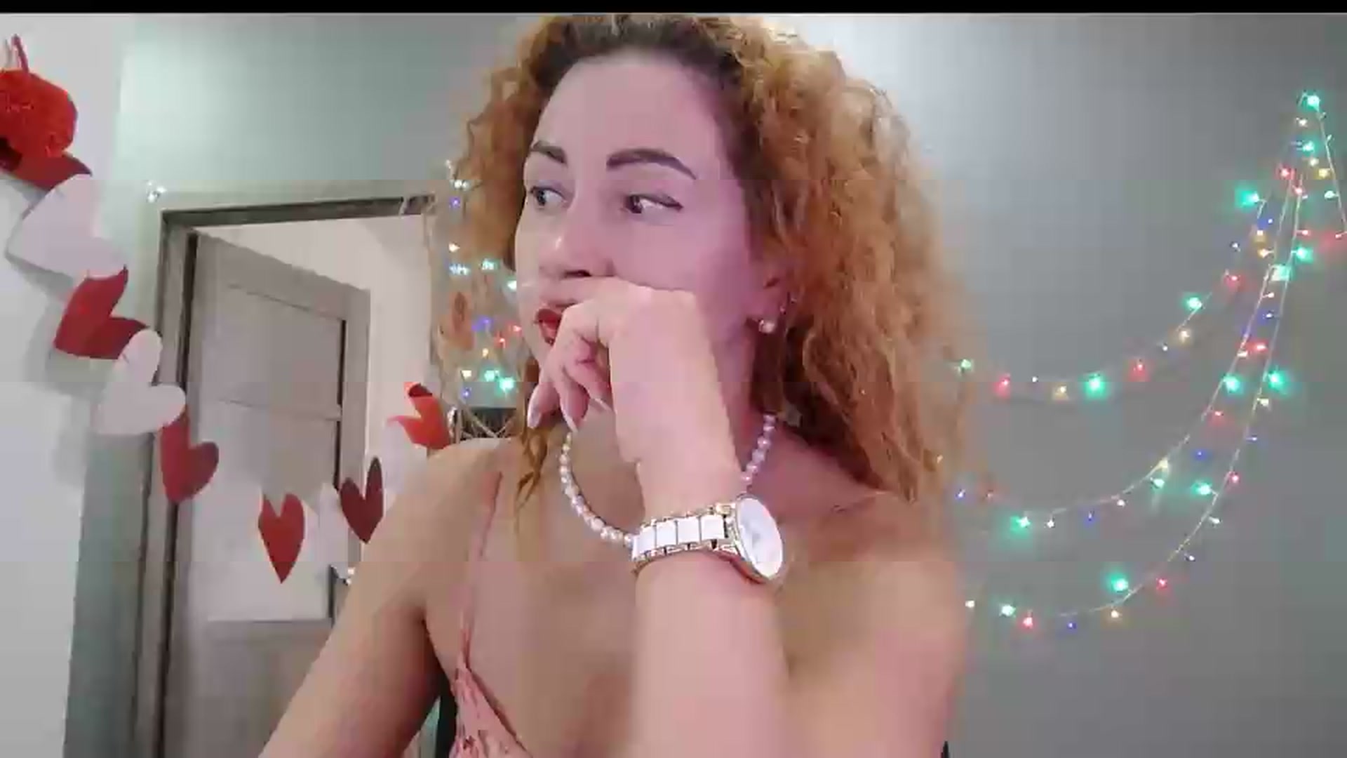 Gallery image thumbnail from XeniaMilf's myfreecams stream on, 08/25/2026, 15:33 image 1 of 20