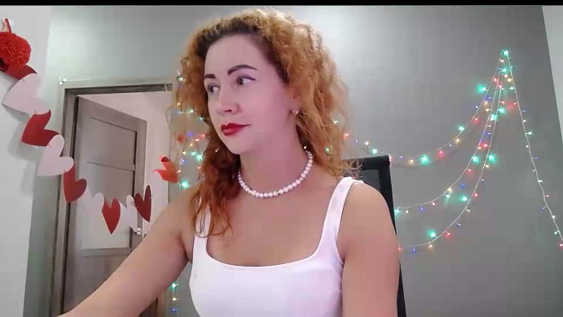 Gallery image thumbnail from XeniaMilf's myfreecams stream on, 08/25/2026, 15:33 image 7 of 20