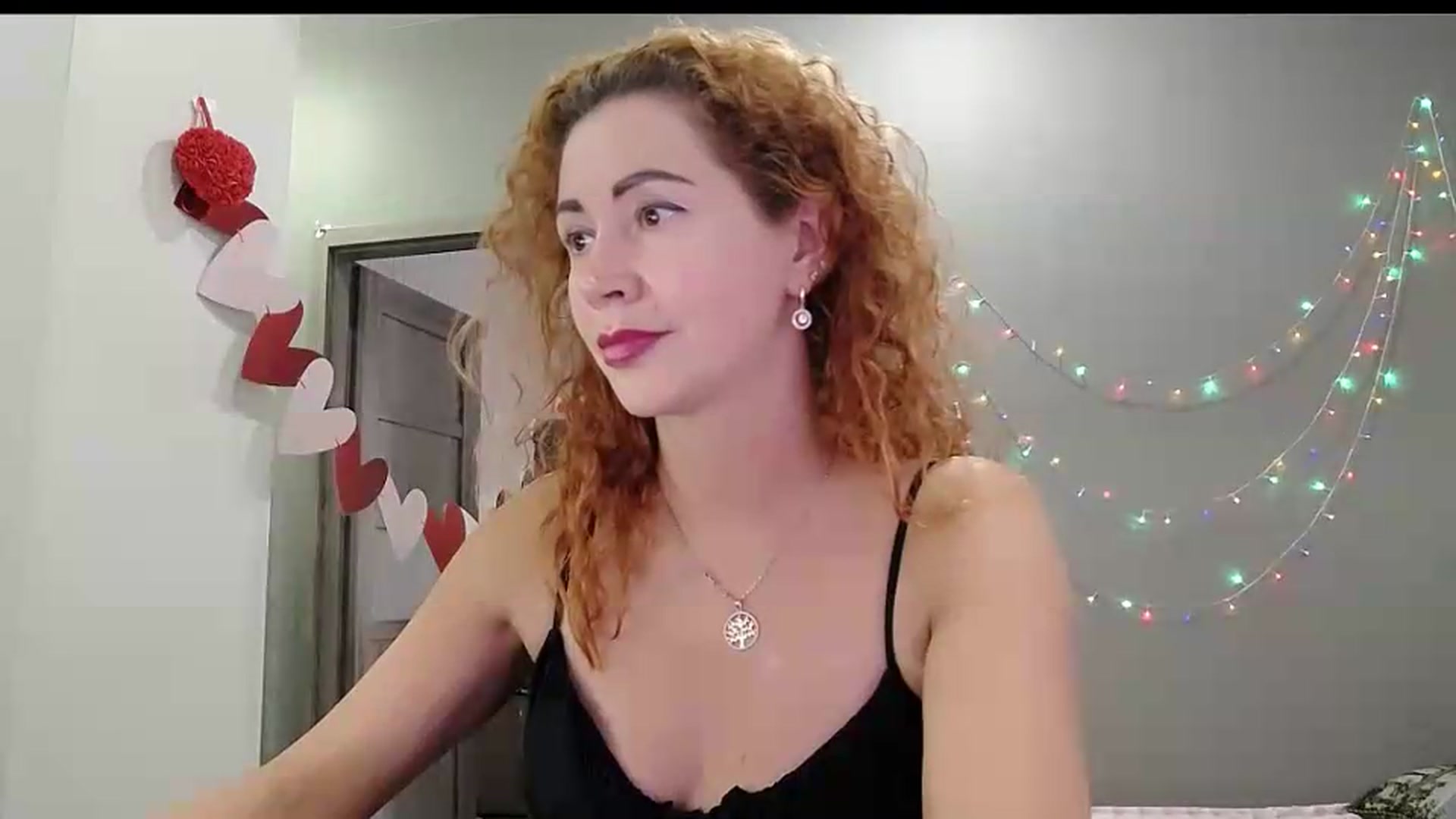 Gallery image thumbnail from XeniaMilf's myfreecams stream on, 08/28/2026, 13:14 image 2 of 20