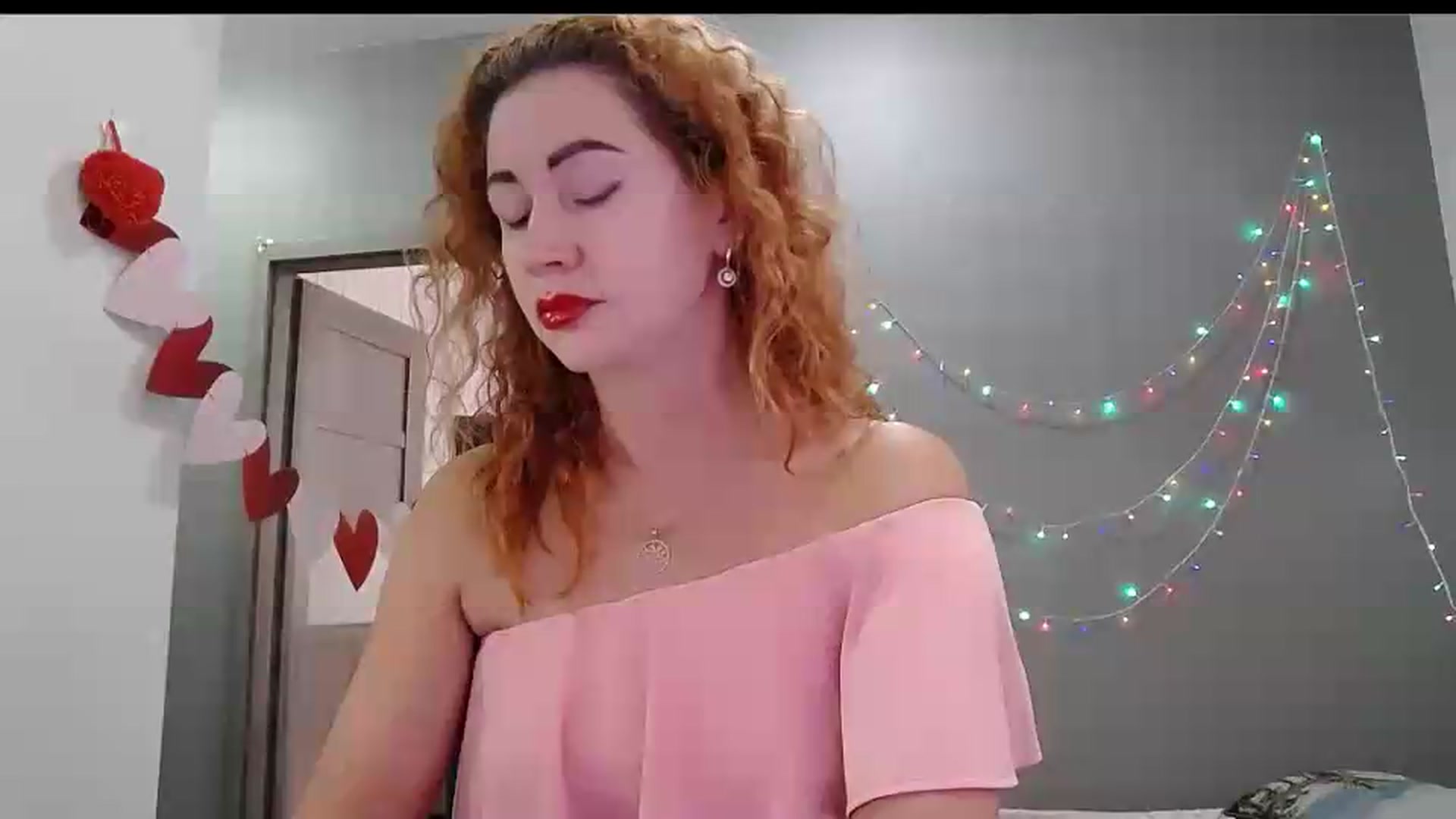 Gallery image thumbnail from XeniaMilf's myfreecams stream on, 08/28/2026, 15:35 image 3 of 20