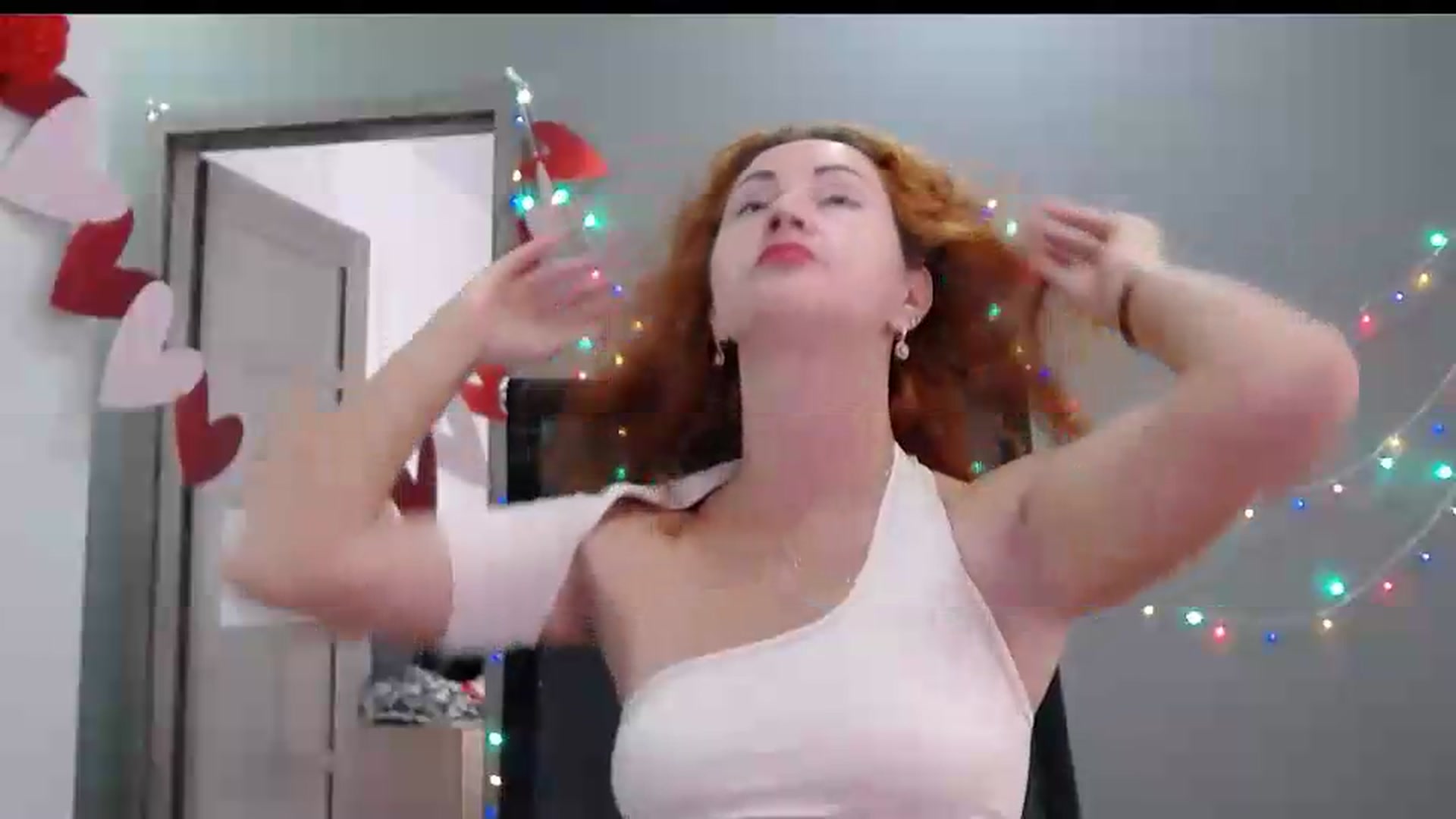 Gallery image thumbnail from XeniaMilf's myfreecams stream on, 08/31/2026, 15:36 image 5 of 20