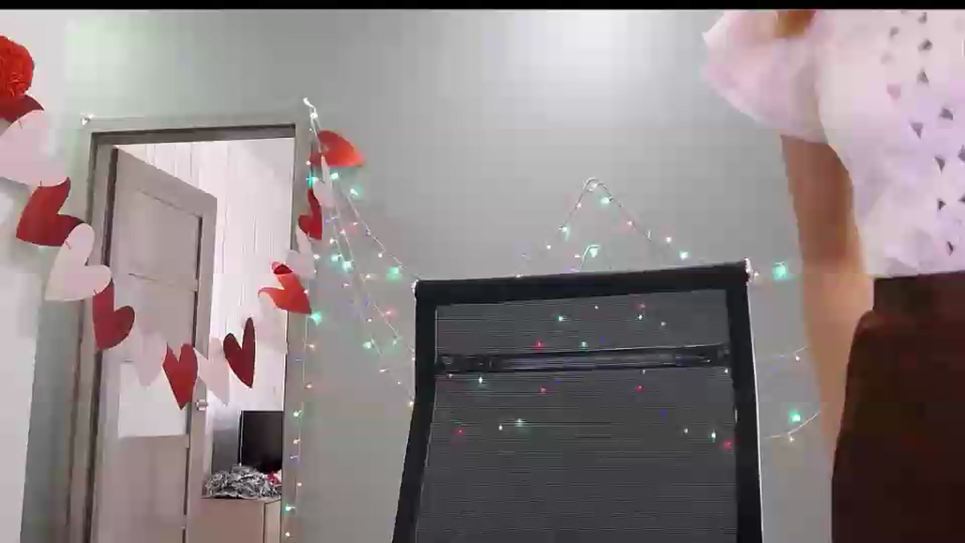 Gallery image thumbnail from XeniaMilf's myfreecams stream on, 09/01/2026, 13:30 image 1 of 20