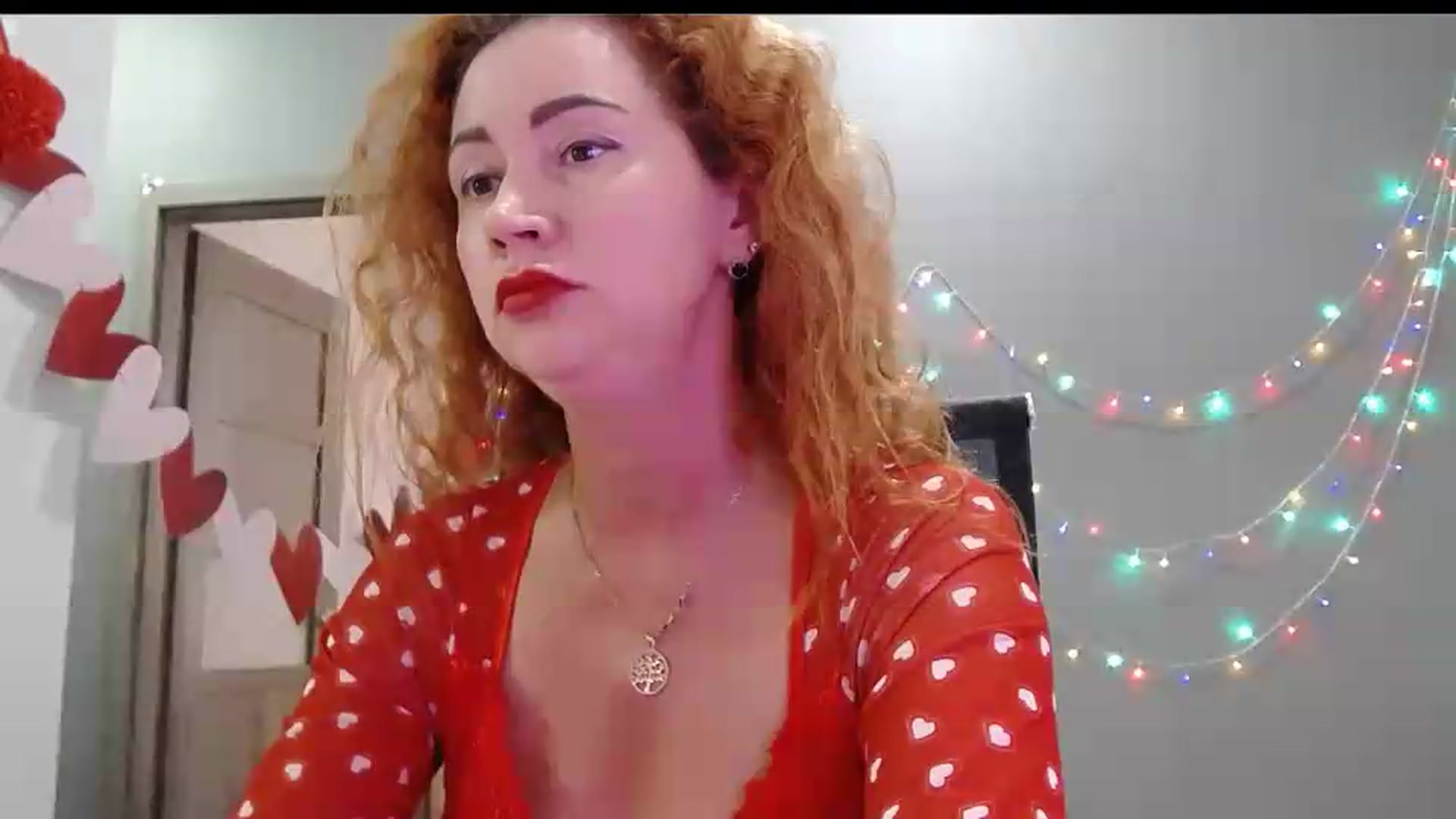 Gallery image thumbnail from XeniaMilf's myfreecams stream on, 09/04/2026, 16:15 image 7 of 20