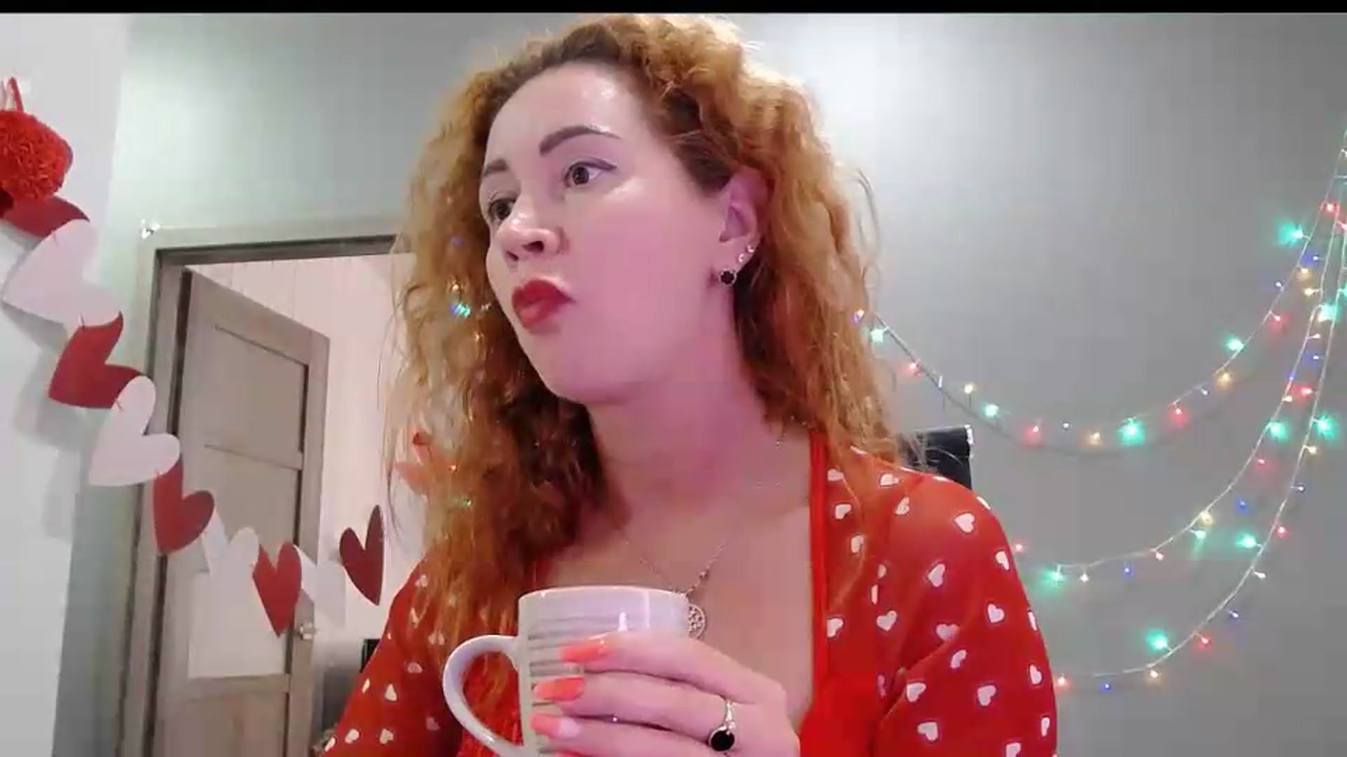 Gallery image thumbnail from XeniaMilf's myfreecams stream on, 09/04/2026, 16:15 image 6 of 20