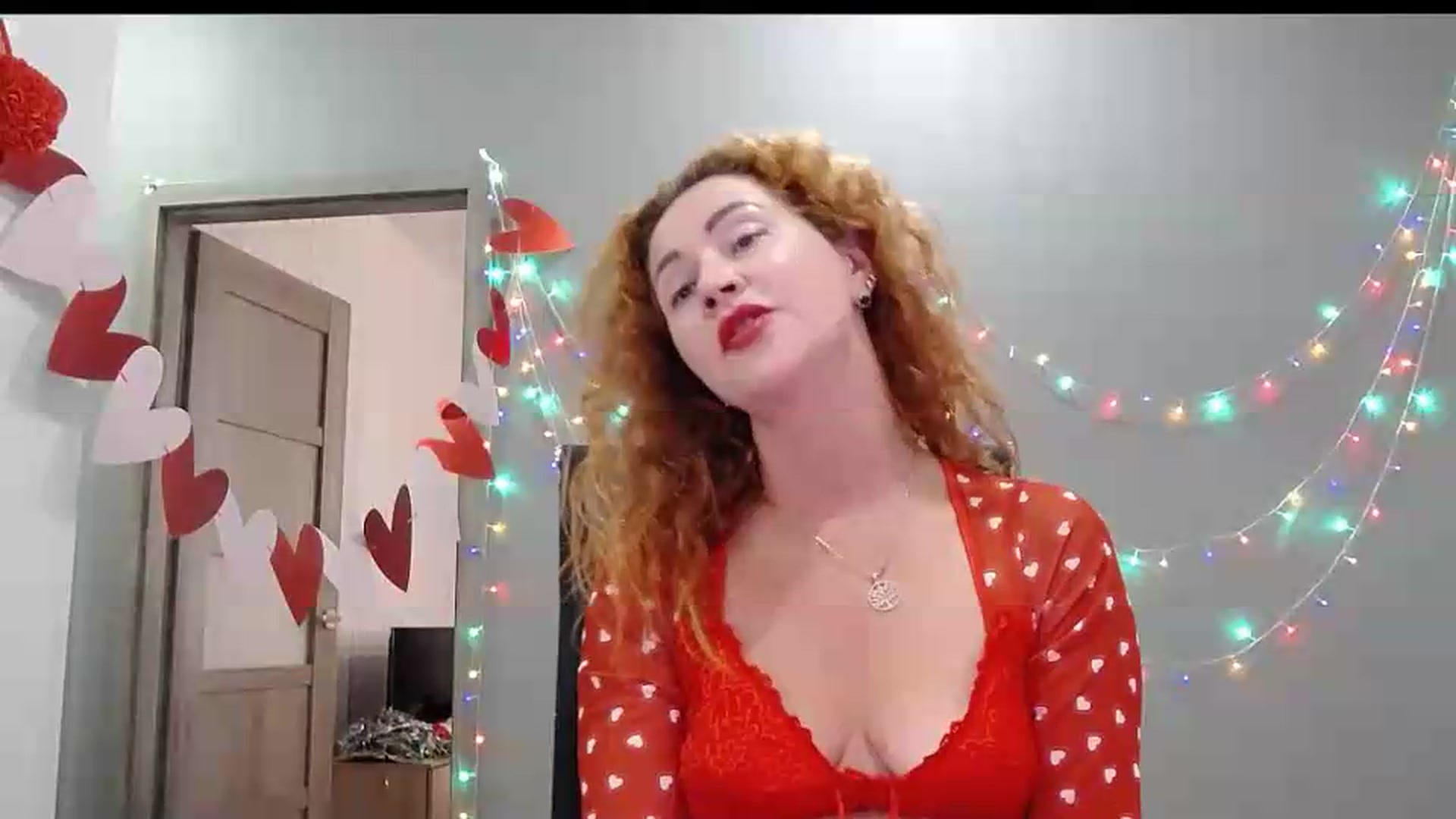 Gallery image thumbnail from XeniaMilf's myfreecams stream on, 09/04/2026, 16:15 image 8 of 20