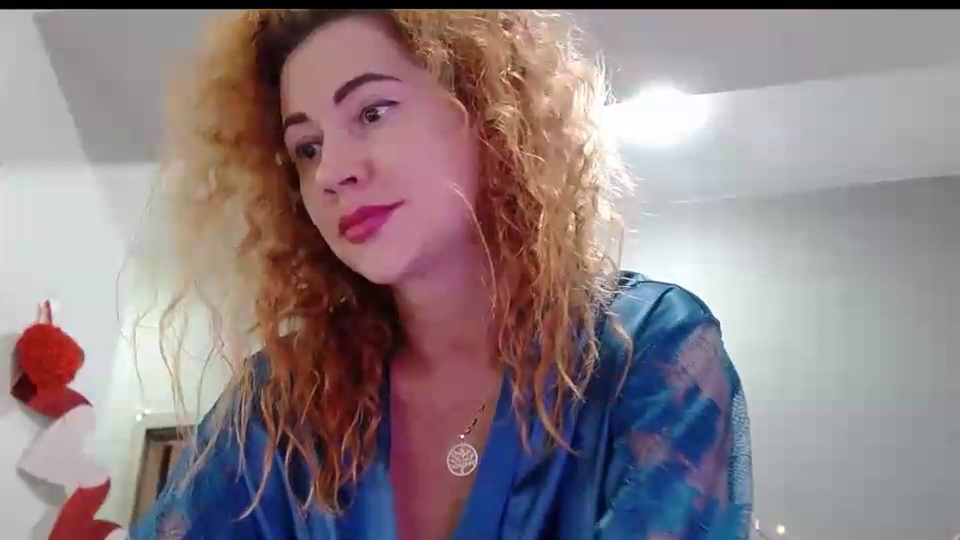 Gallery image thumbnail from XeniaMilf's myfreecams stream on, 09/06/2026, 15:58 image 7 of 20