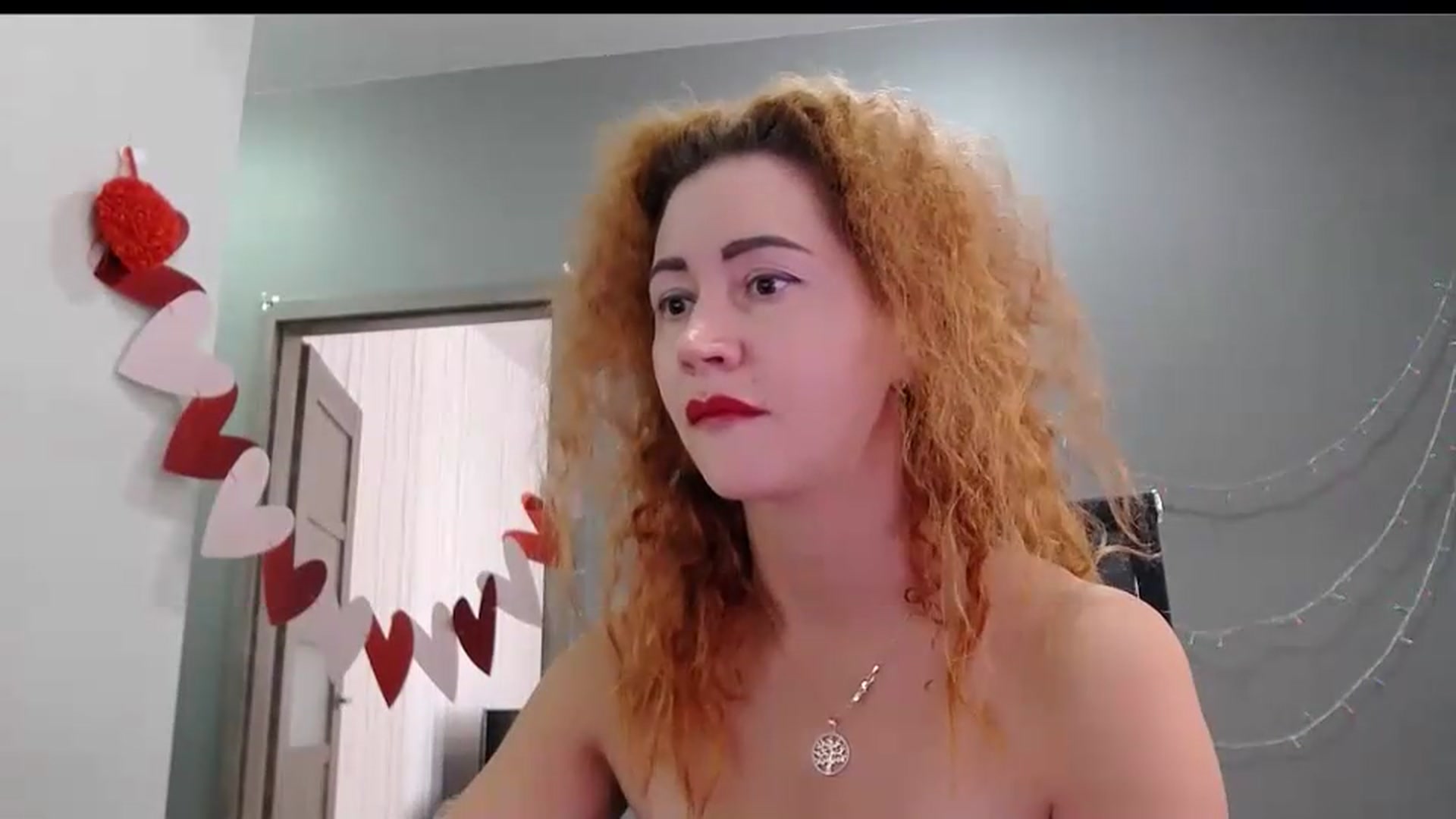 Gallery image thumbnail from XeniaMilf's myfreecams stream on, 09/13/2026, 14:11 image 9 of 20