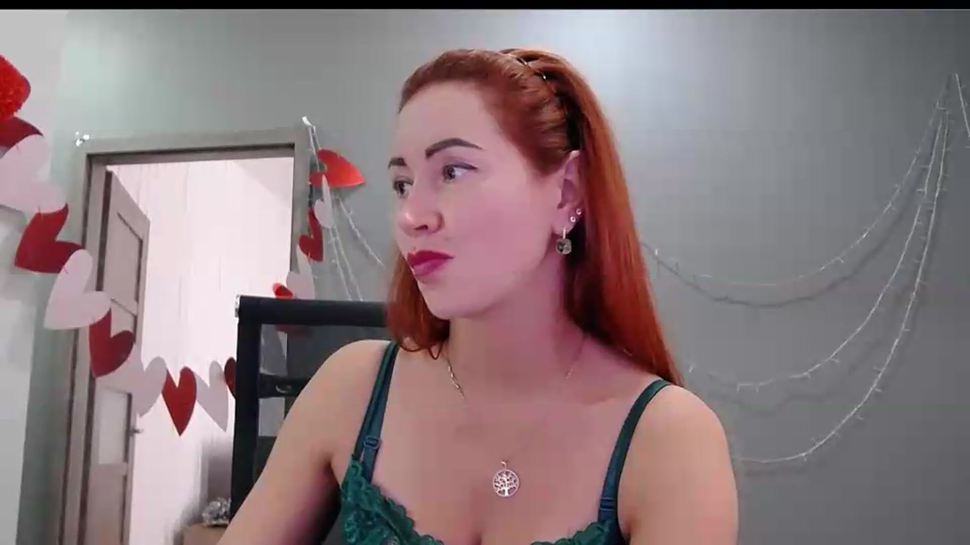 Gallery image thumbnail from XeniaMilf's myfreecams stream on, 09/17/2026, 13:54 image 16 of 20