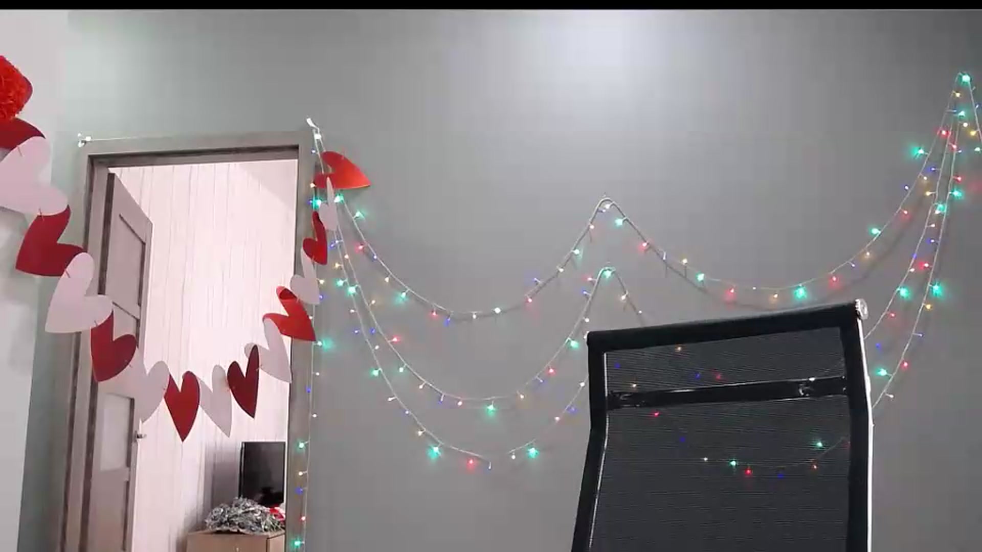Gallery image thumbnail from XeniaMilf's myfreecams stream on, 09/17/2026, 13:54 image 15 of 20