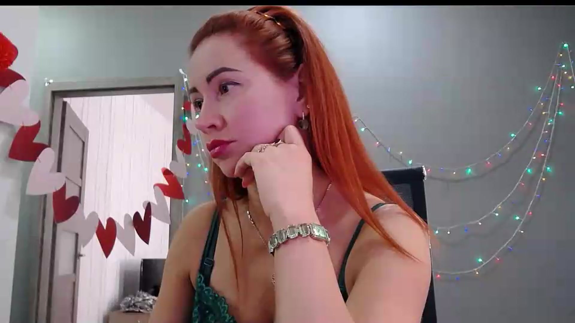 Gallery image thumbnail from XeniaMilf's myfreecams stream on, 09/17/2026, 13:54 image 14 of 20
