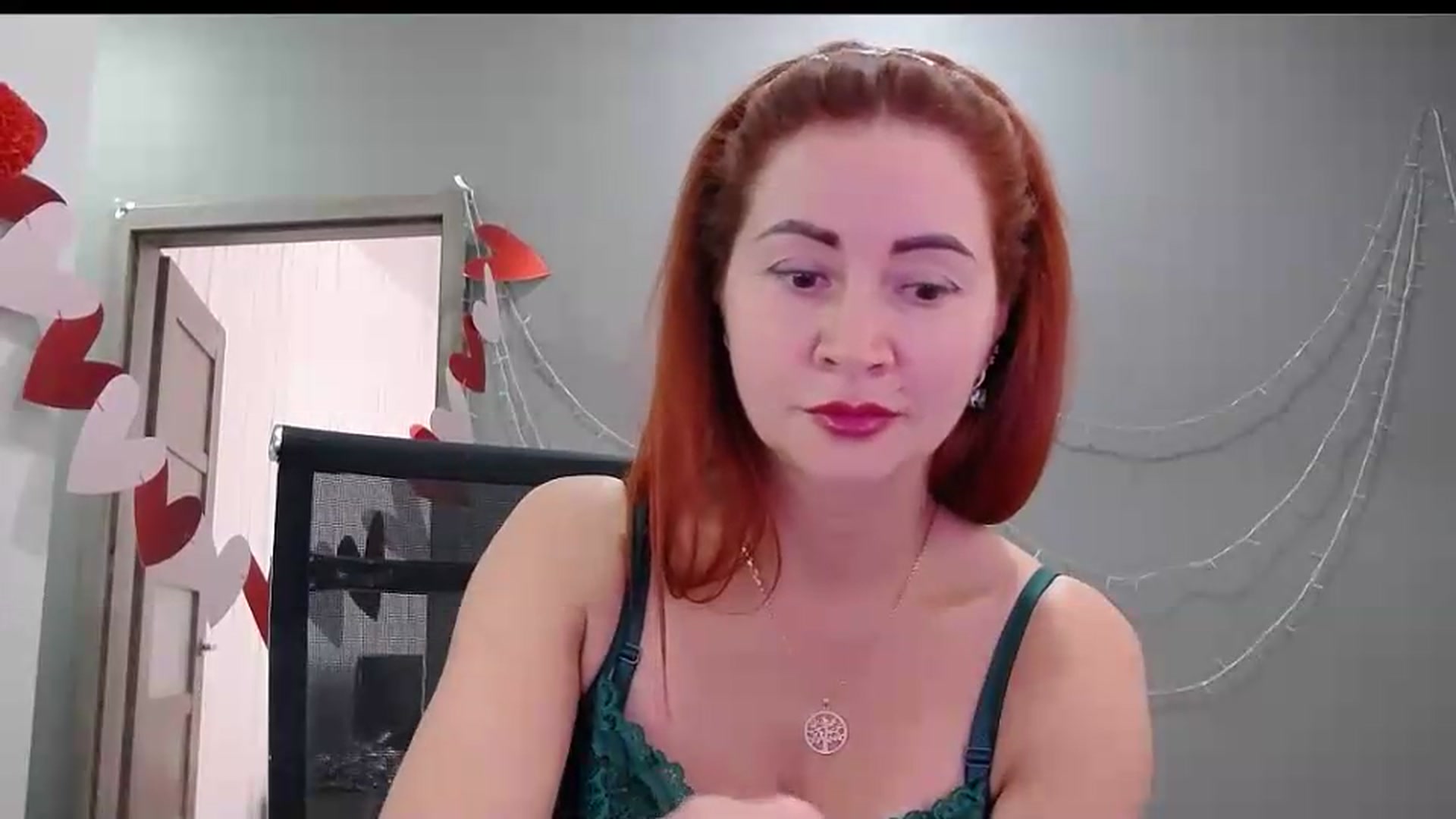 Gallery image thumbnail from XeniaMilf's myfreecams stream on, 09/17/2026, 13:54 image 18 of 20
