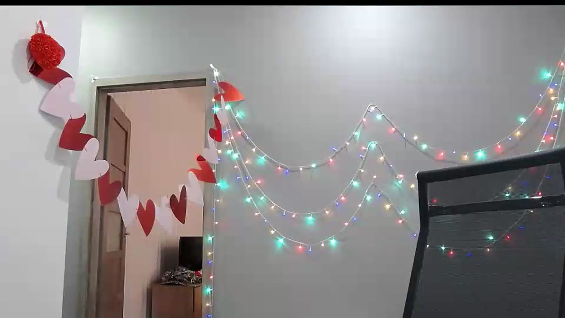 Gallery image thumbnail from XeniaMilf's myfreecams stream on, 09/17/2026, 16:05 image 5 of 20