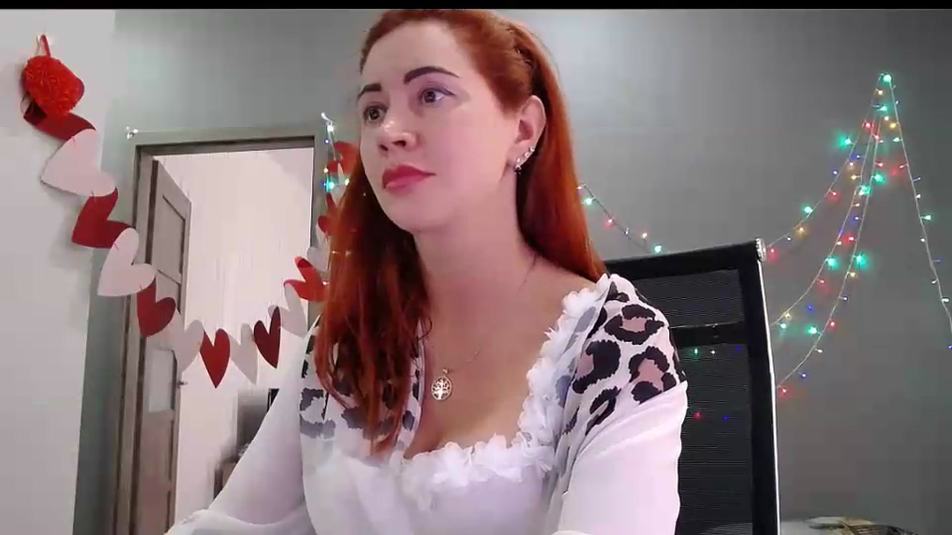 Gallery image thumbnail from XeniaMilf's myfreecams stream on, 09/18/2026, 15:00 image 7 of 20
