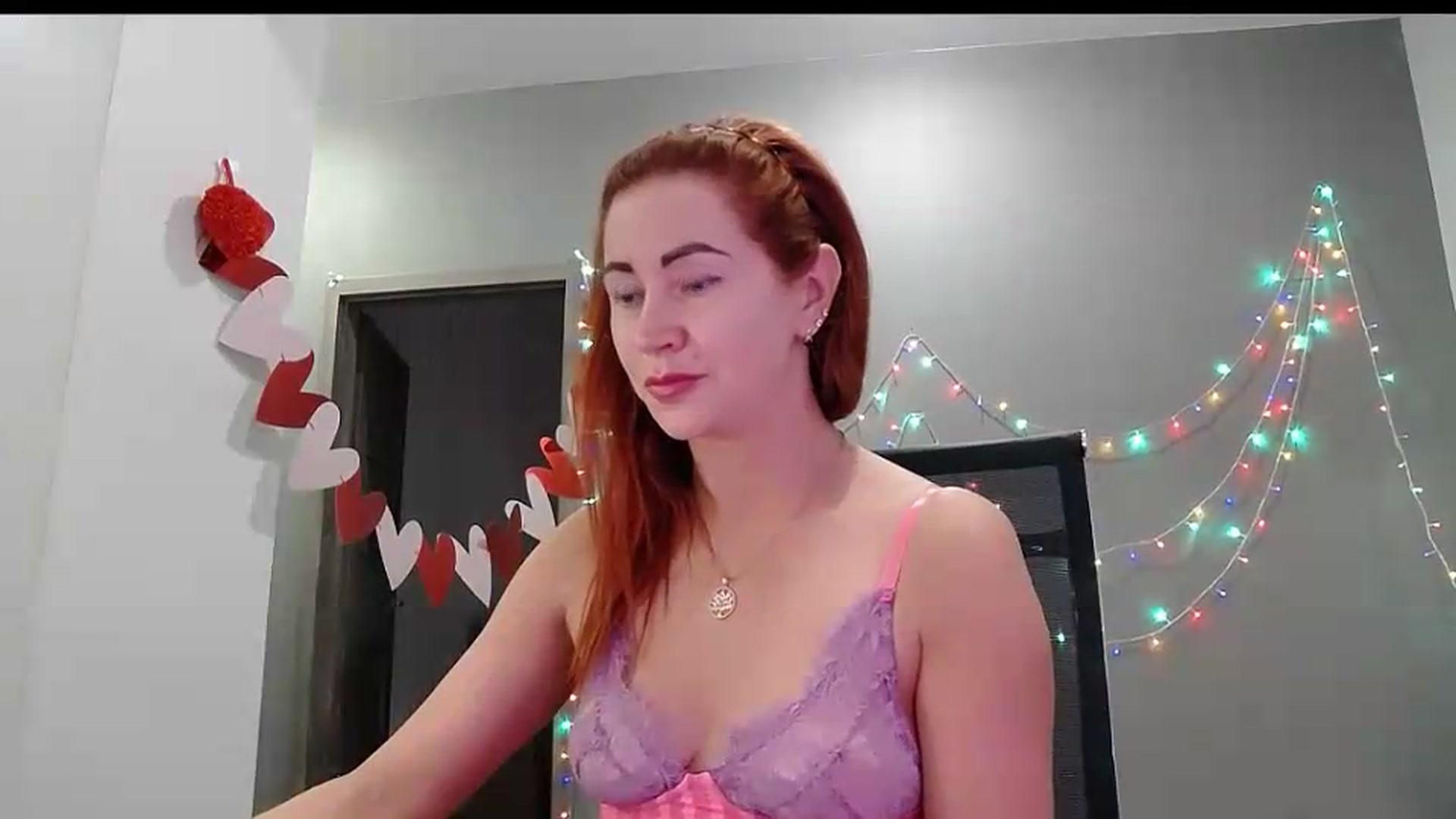 Gallery image thumbnail from XeniaMilf's myfreecams stream on, 09/18/2026, 15:32 image 3 of 20