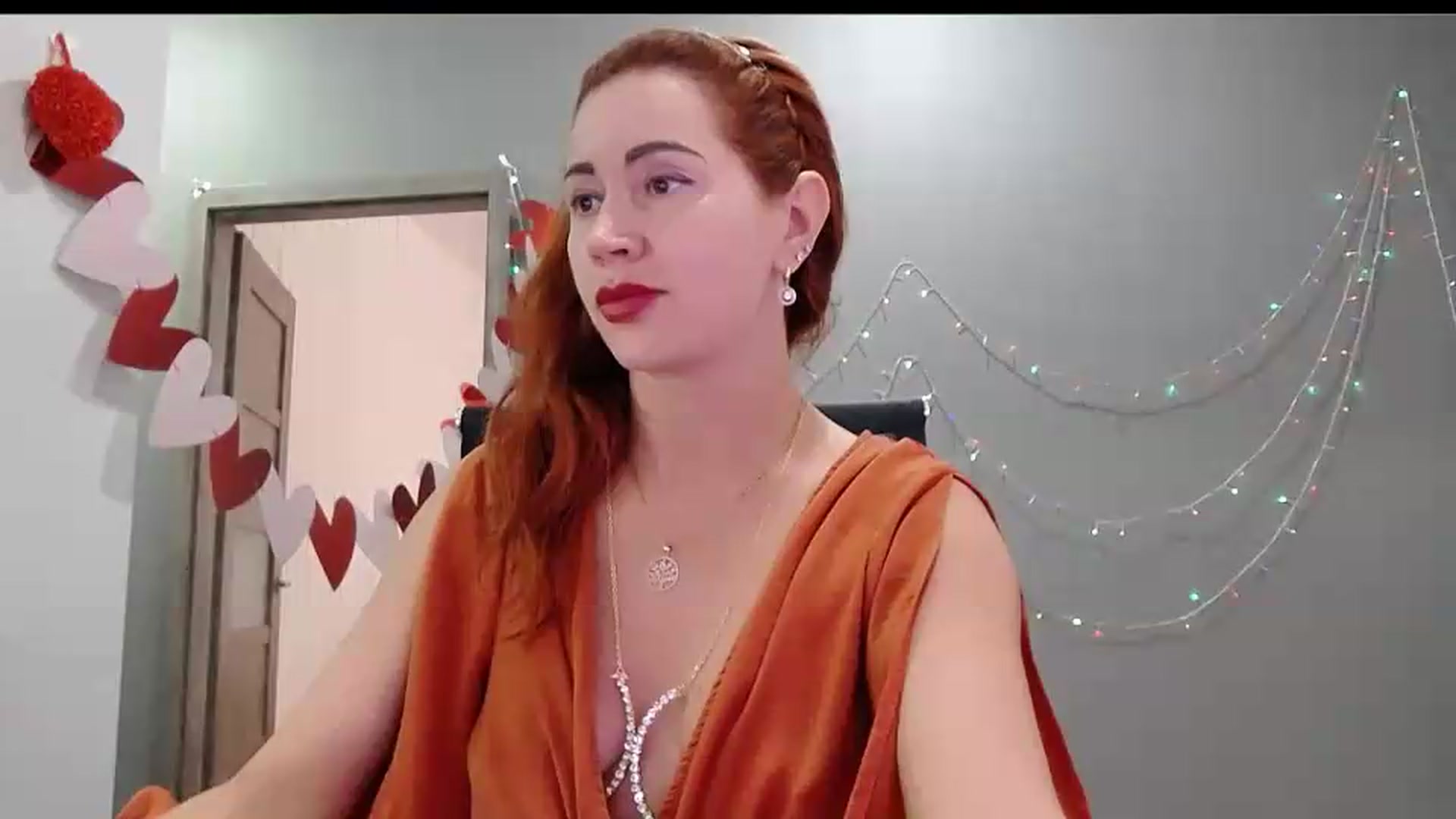 Gallery image thumbnail from XeniaMilf's myfreecams stream on, 09/19/2026, 14:05 image 19 of 20