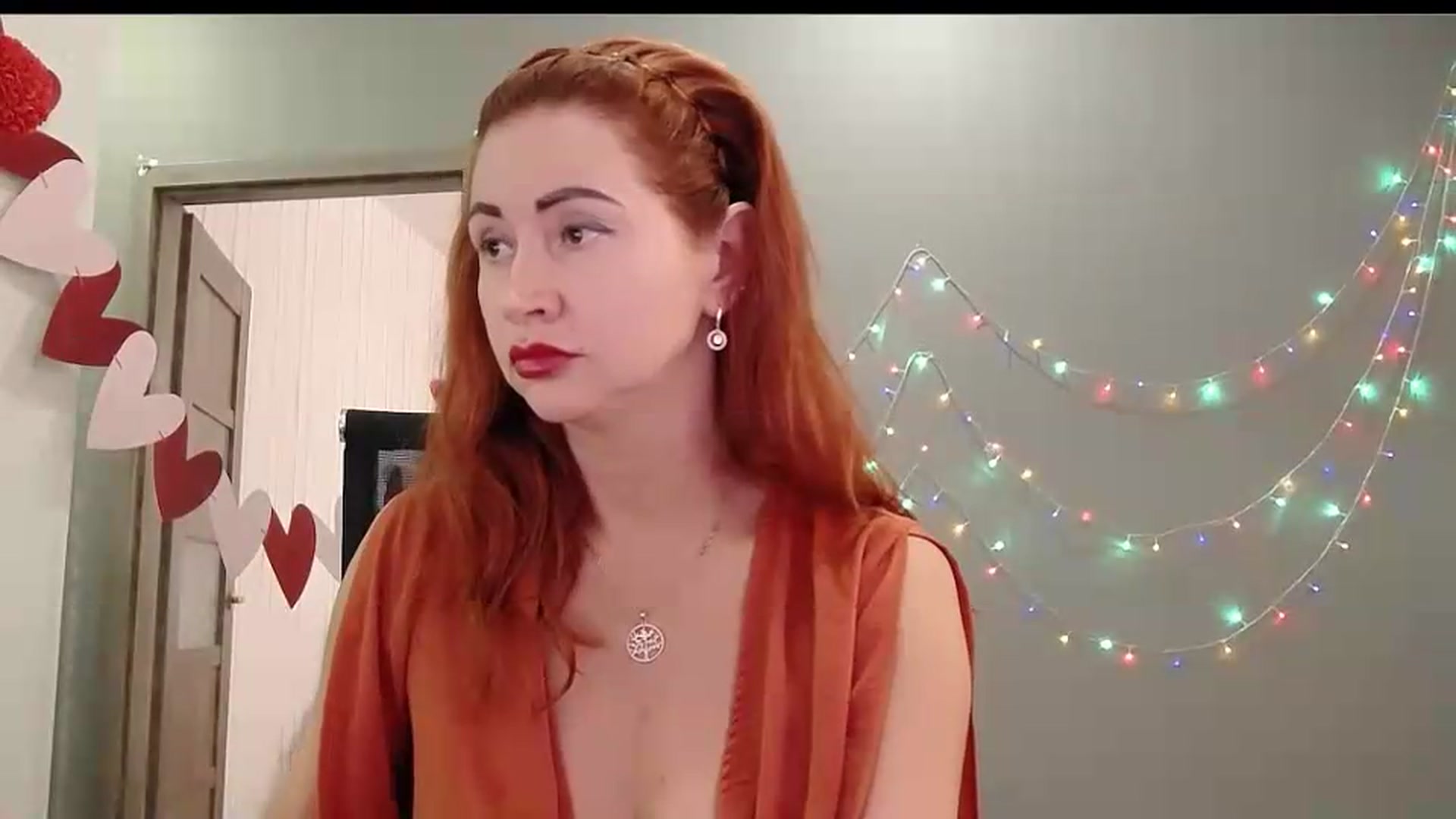 Gallery image thumbnail from XeniaMilf's myfreecams stream on, 09/19/2026, 14:05 image 9 of 20
