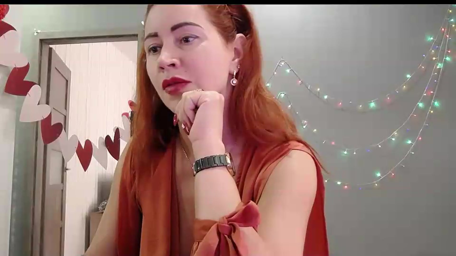 Gallery image thumbnail from XeniaMilf's myfreecams stream on, 09/19/2026, 14:05 image 12 of 20
