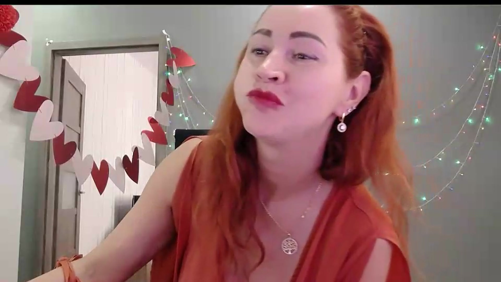 Gallery image thumbnail from XeniaMilf's myfreecams stream on, 09/19/2026, 14:05 image 7 of 20