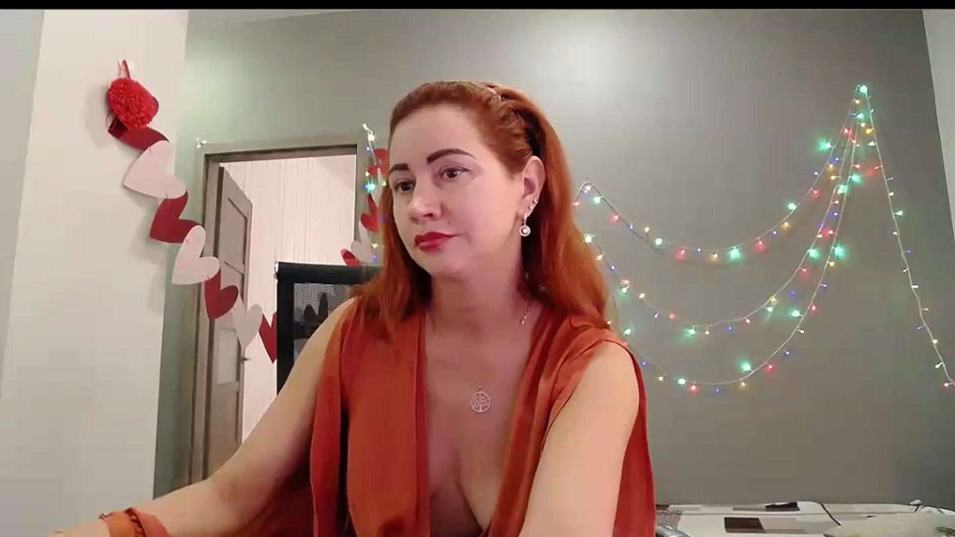 Gallery image thumbnail from XeniaMilf's myfreecams stream on, 09/19/2026, 14:05 image 4 of 20