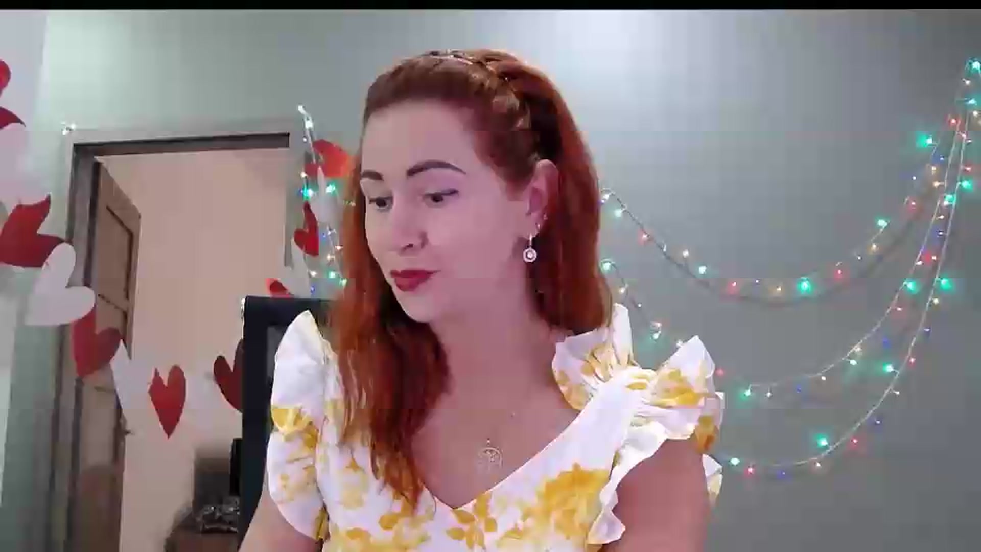 Gallery image thumbnail from XeniaMilf's myfreecams stream on, 09/19/2026, 16:32 image 1 of 20