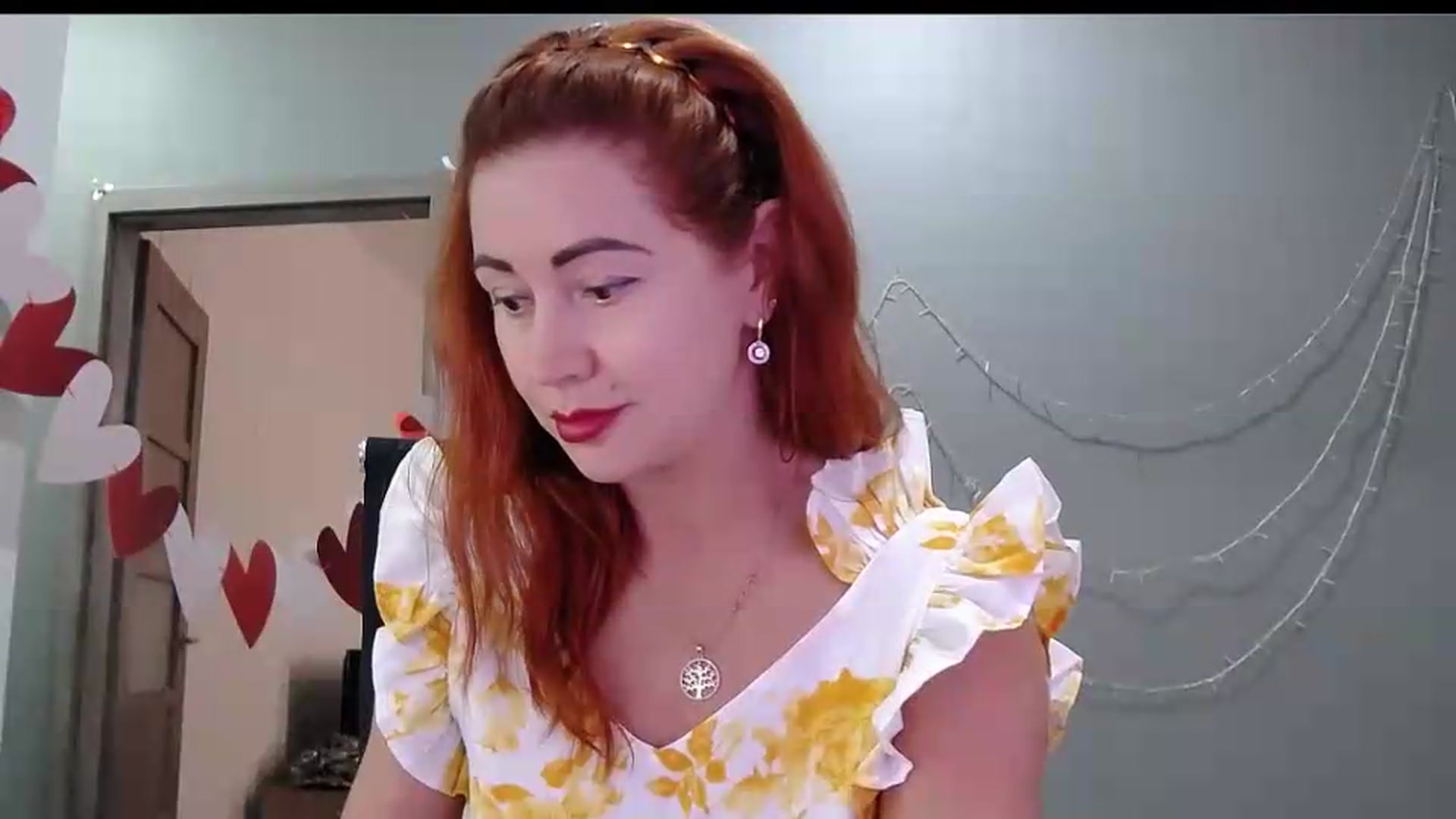 Gallery image thumbnail from XeniaMilf's myfreecams stream on, 09/19/2026, 16:32 image 2 of 20