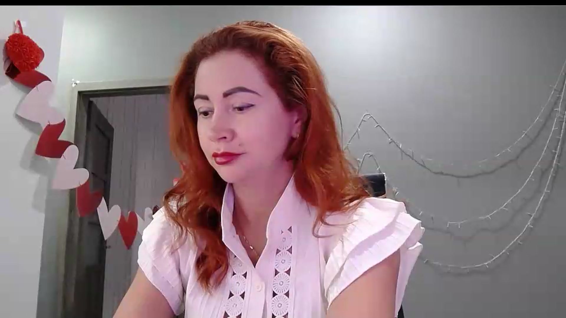 Gallery image thumbnail from XeniaMilf's myfreecams stream on, 09/21/2026, 14:41 image 9 of 20