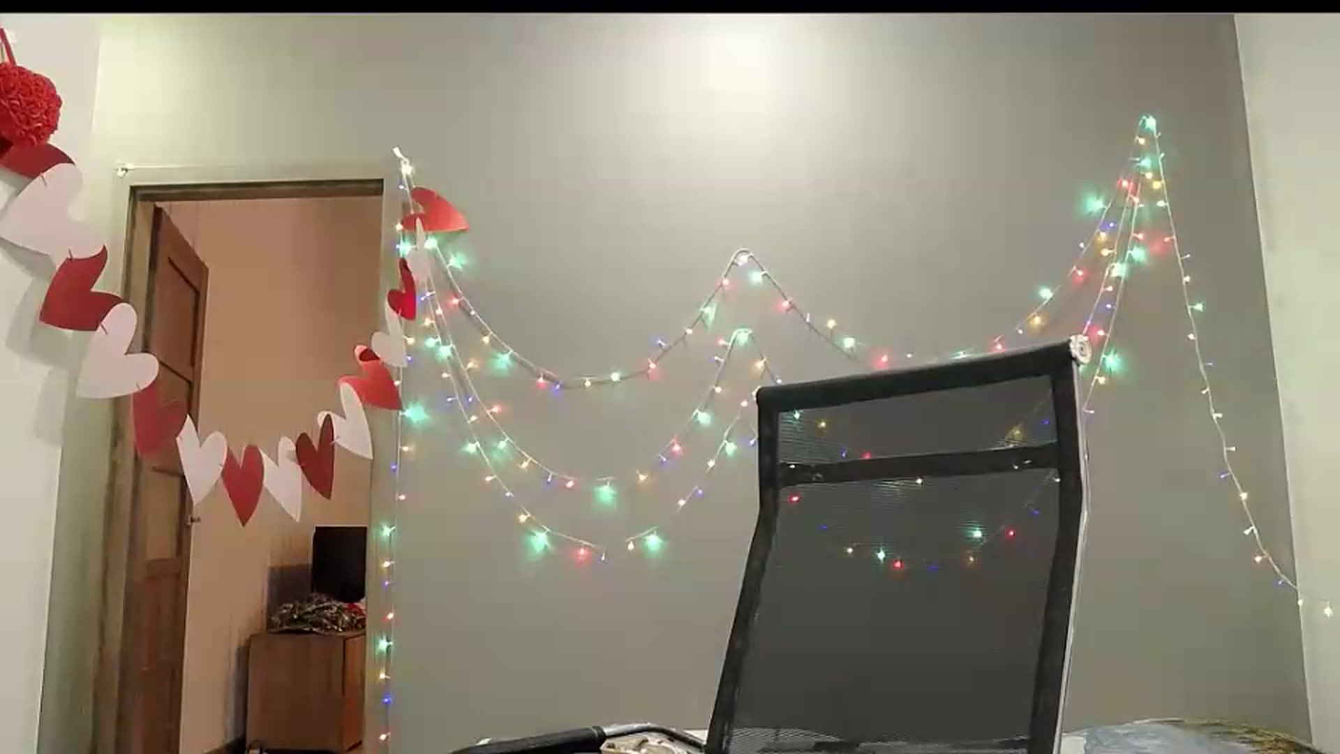 Gallery image thumbnail from XeniaMilf's myfreecams stream on, 09/22/2026, 15:33 image 9 of 20