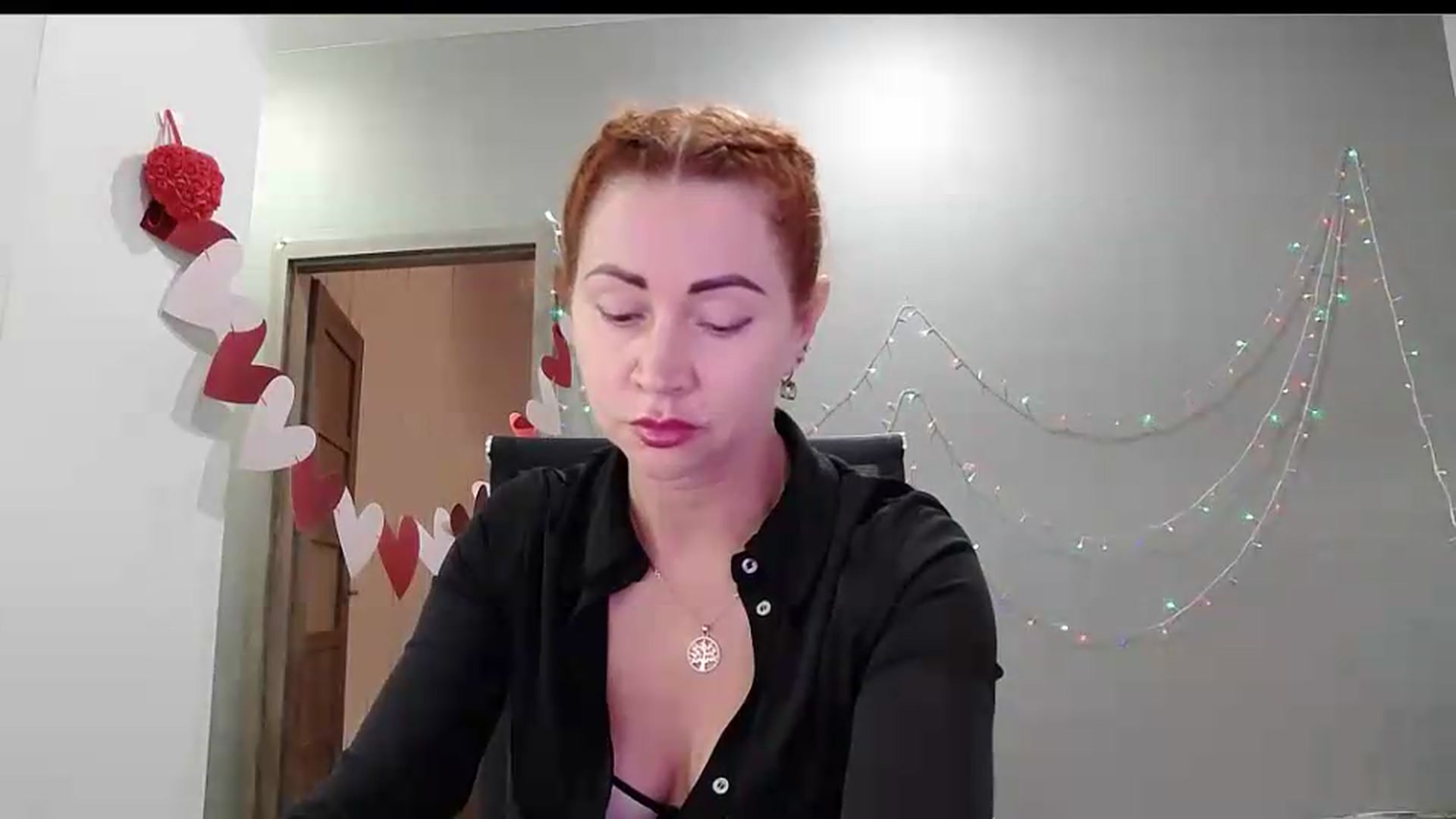 Gallery image thumbnail from XeniaMilf's myfreecams stream on, 09/23/2026, 15:29 image 2 of 20