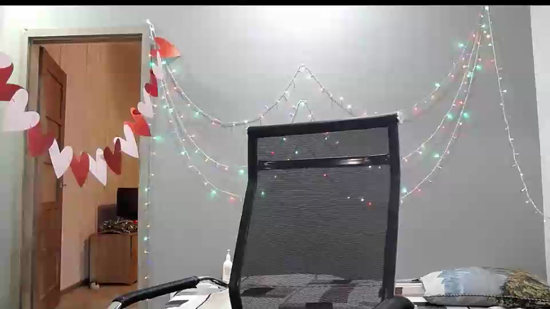 Gallery image thumbnail from XeniaMilf's myfreecams stream on, 09/23/2026, 16:01 image 20 of 20