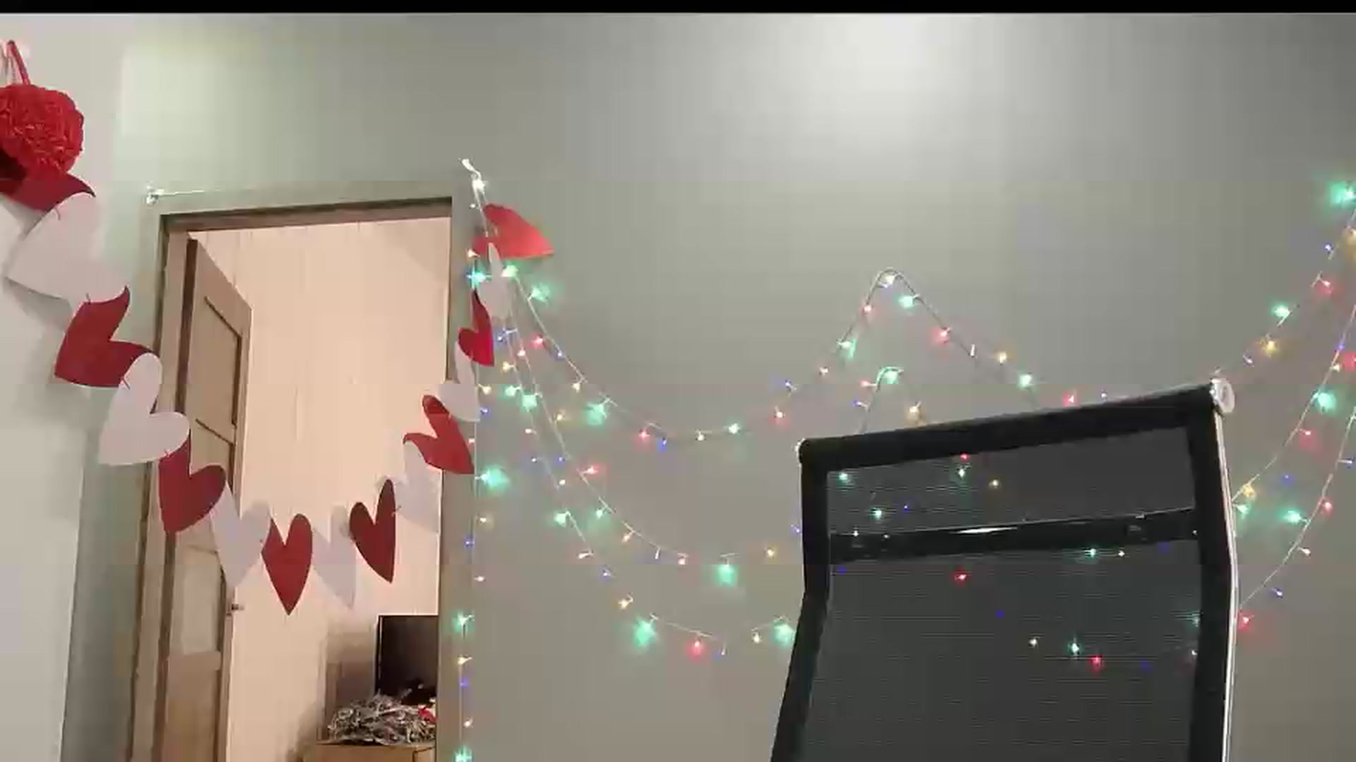 Gallery image thumbnail from XeniaMilf's myfreecams stream on, 09/29/2026, 14:03 image 1 of 20