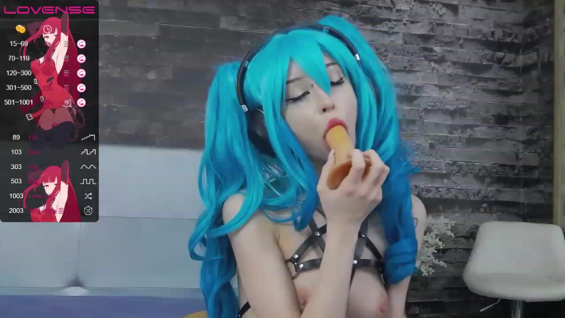 Gallery image thumbnail from Xenomy's myfreecams stream on, 05/11/2023, 11:46 image 9 of 20