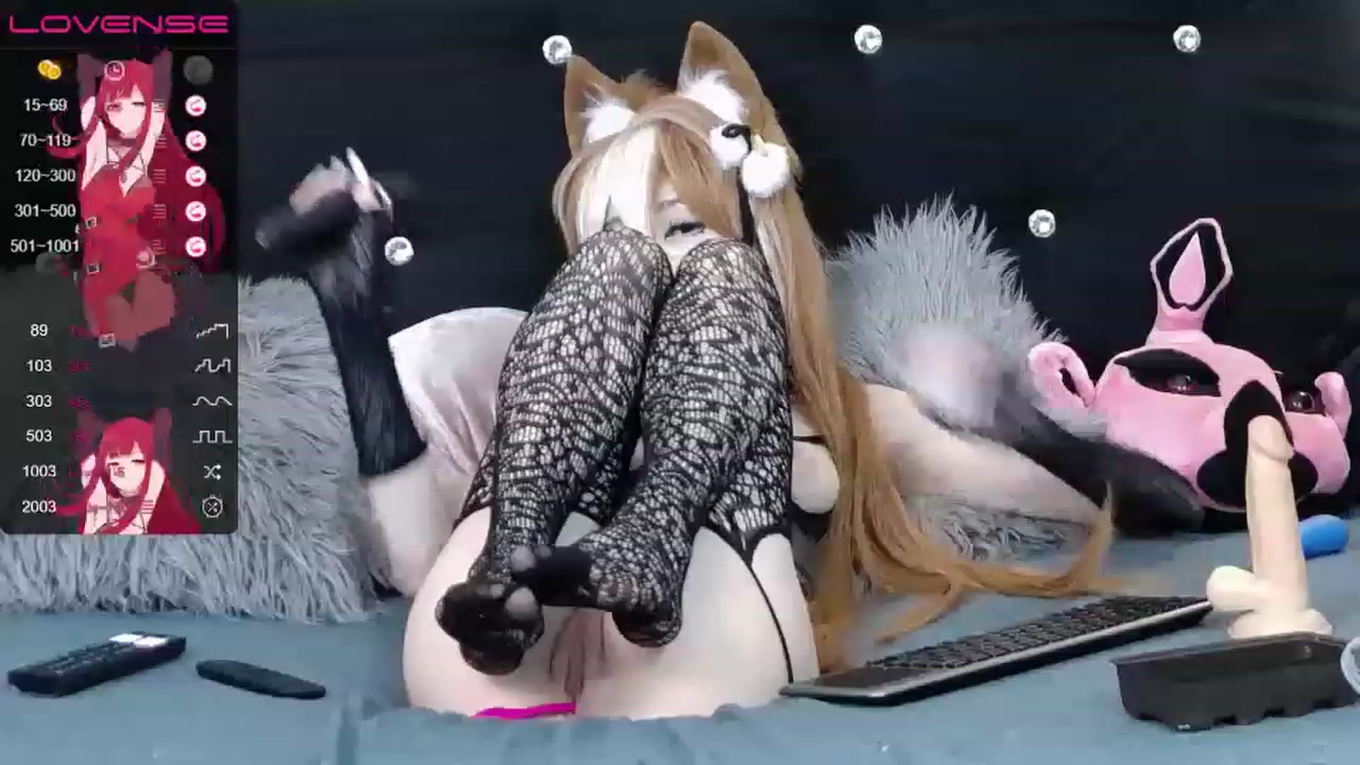 Gallery image thumbnail from Xenomy's myfreecams stream on, 05/25/2023, 12:56 image 12 of 20