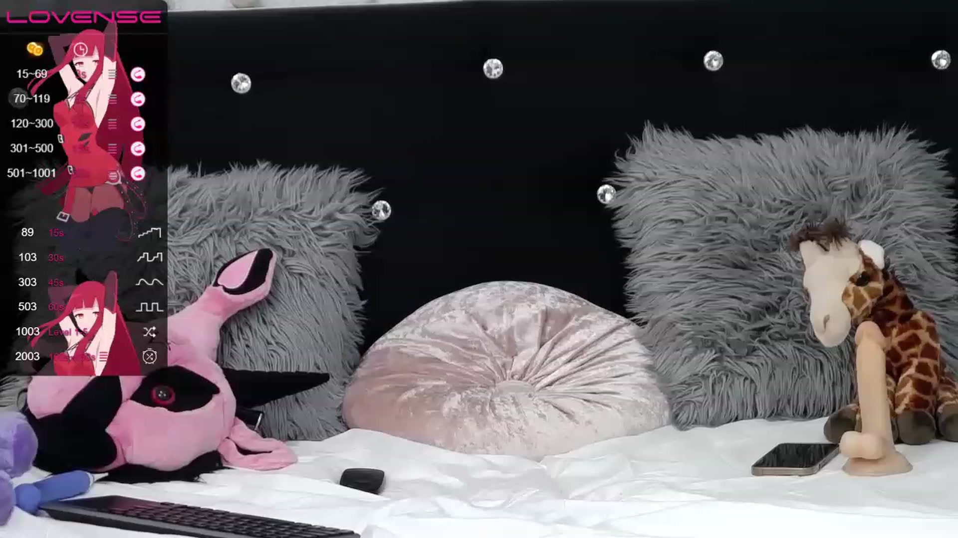 Gallery image thumbnail from Xenomy's myfreecams stream on, 05/26/2023, 10:00 image 16 of 20
