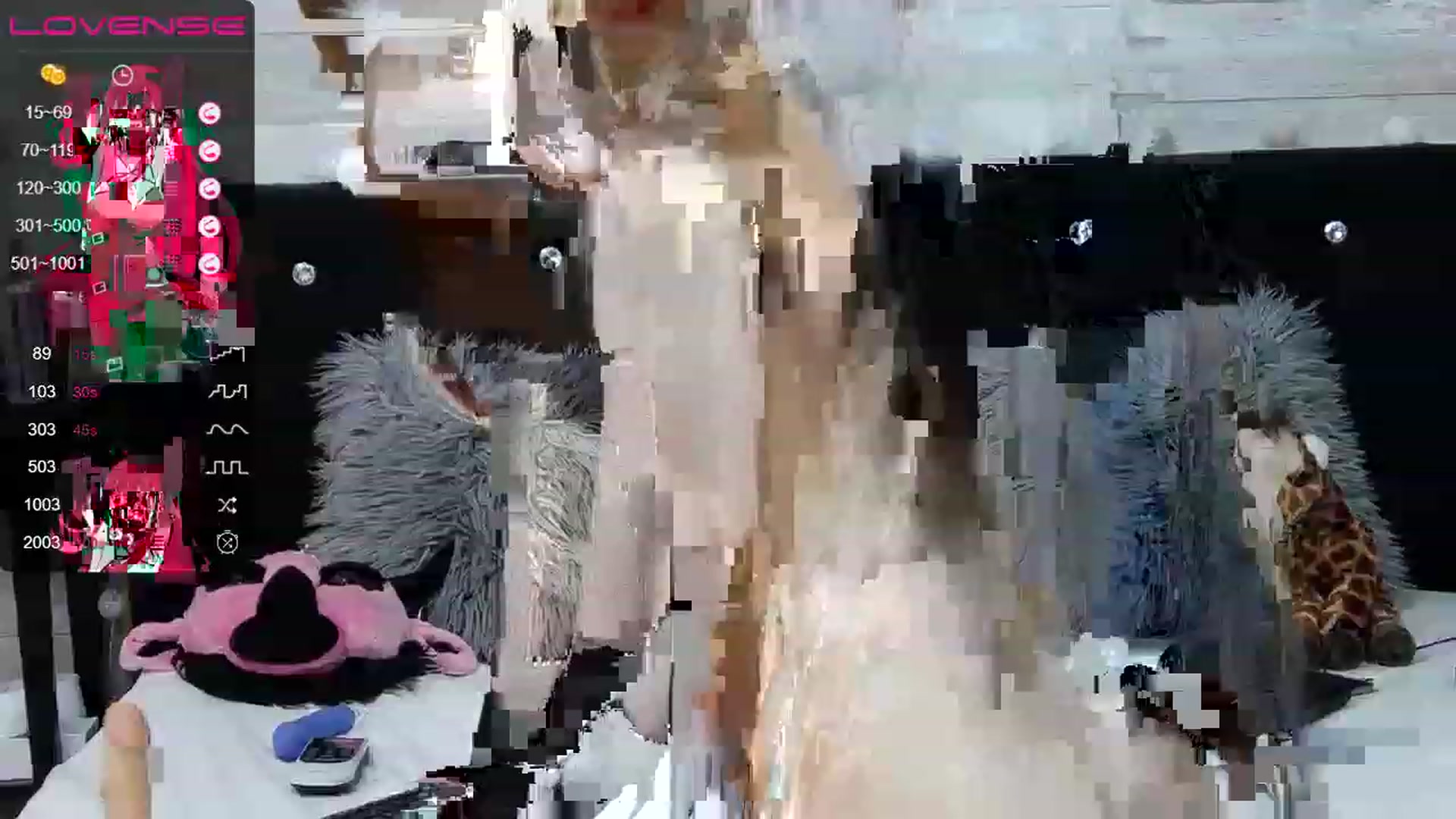 Gallery image thumbnail from Xenomy's myfreecams stream on, 05/26/2023, 11:26 image 17 of 20