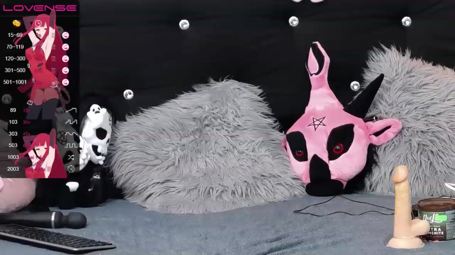 Gallery image thumbnail from Xenomy's myfreecams stream on, 06/08/2023, 16:09 image 15 of 20