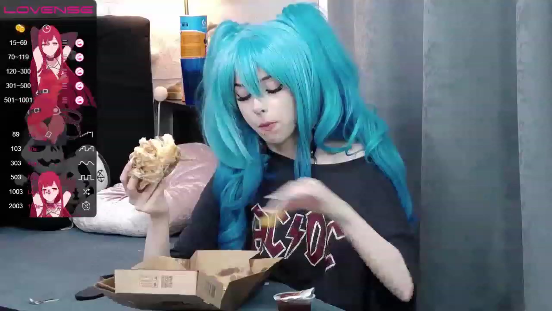 Gallery image thumbnail from Xenomy's myfreecams stream on, 06/10/2023, 12:35 image 2 of 20