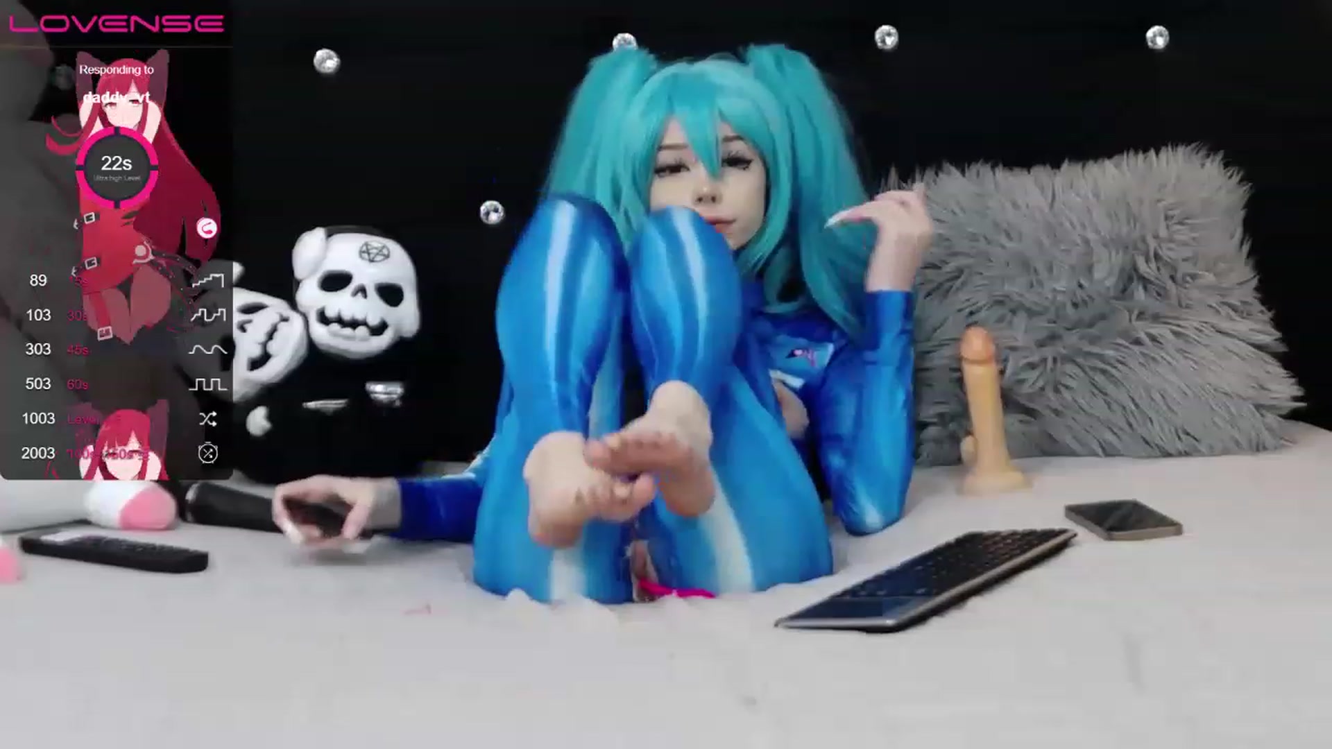 Gallery image thumbnail from Xenomy's myfreecams stream on, 06/13/2023, 09:53 image 19 of 20