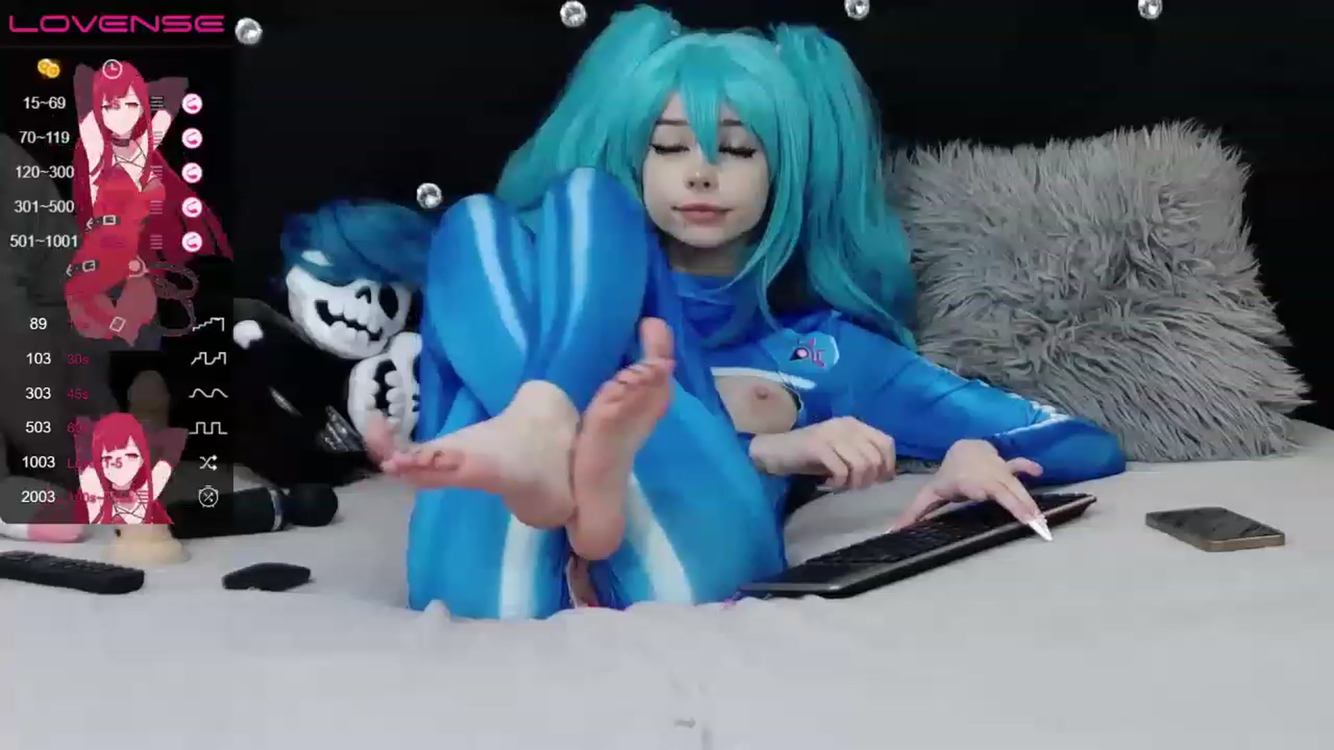Gallery image thumbnail from Xenomy's myfreecams stream on, 06/13/2023, 11:28 image 4 of 20