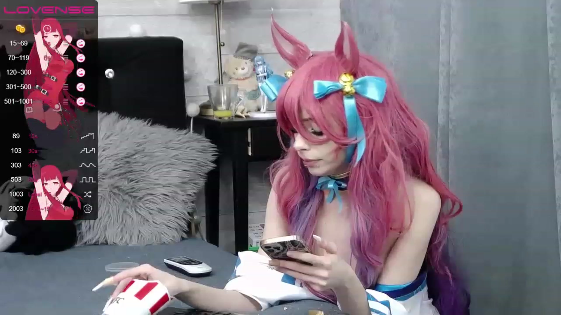 Gallery image thumbnail from Xenomy's myfreecams stream on, 06/15/2023, 09:35 image 15 of 20