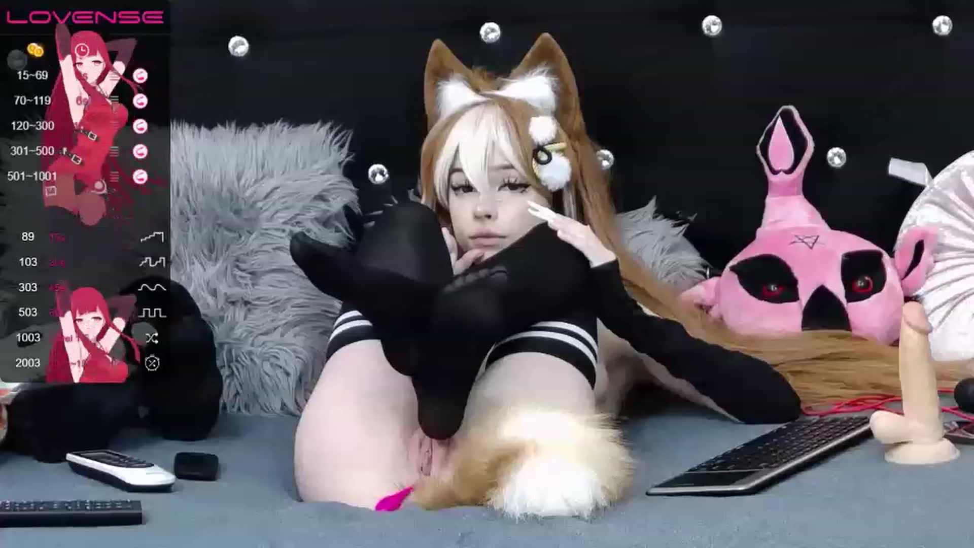 Gallery image thumbnail from Xenomy's myfreecams stream on, 06/17/2023, 14:21 image 3 of 20