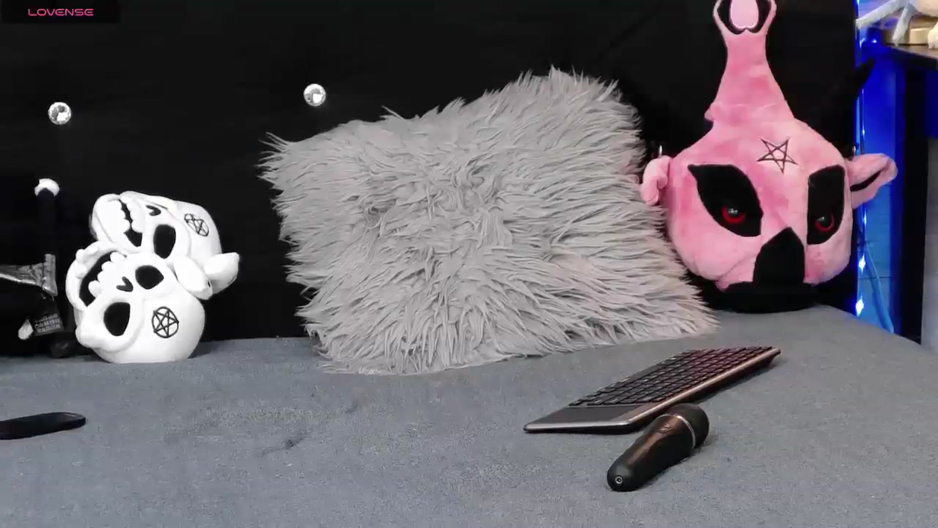 Gallery image thumbnail from Xenomy's myfreecams stream on, 08/17/2023, 11:16 image 16 of 20